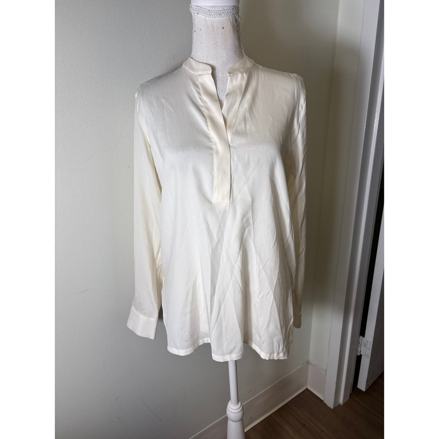 Amina Rubinacci Off White Long Sleeve Silk Tunic Style Top Sz 42