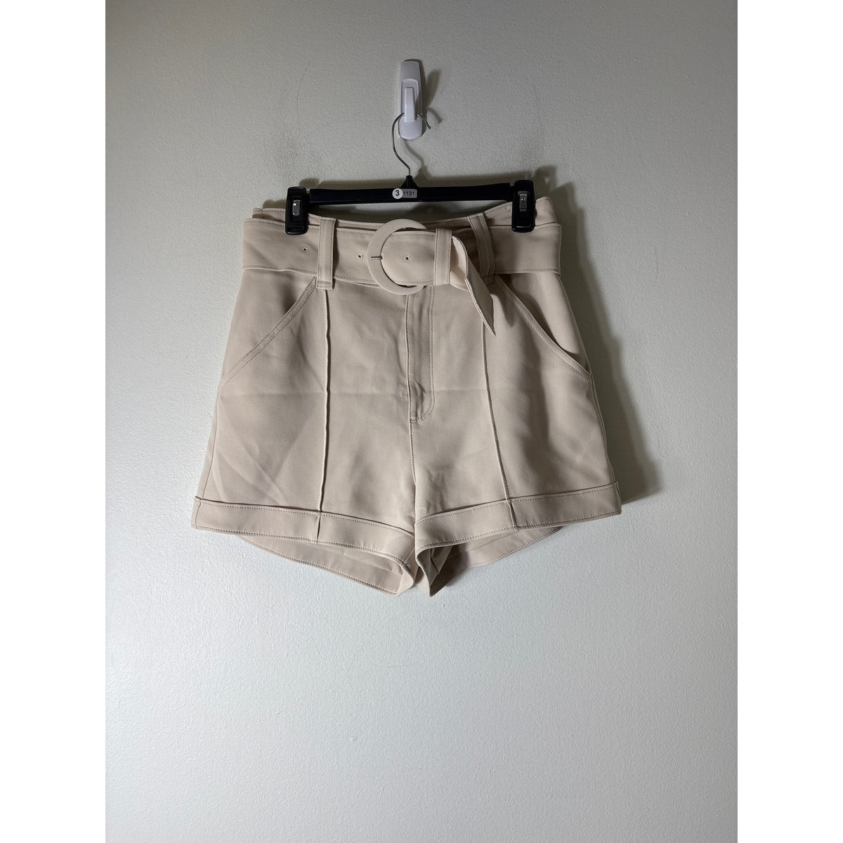 Cinq a Sept Off White Belted Shorts Sz 4