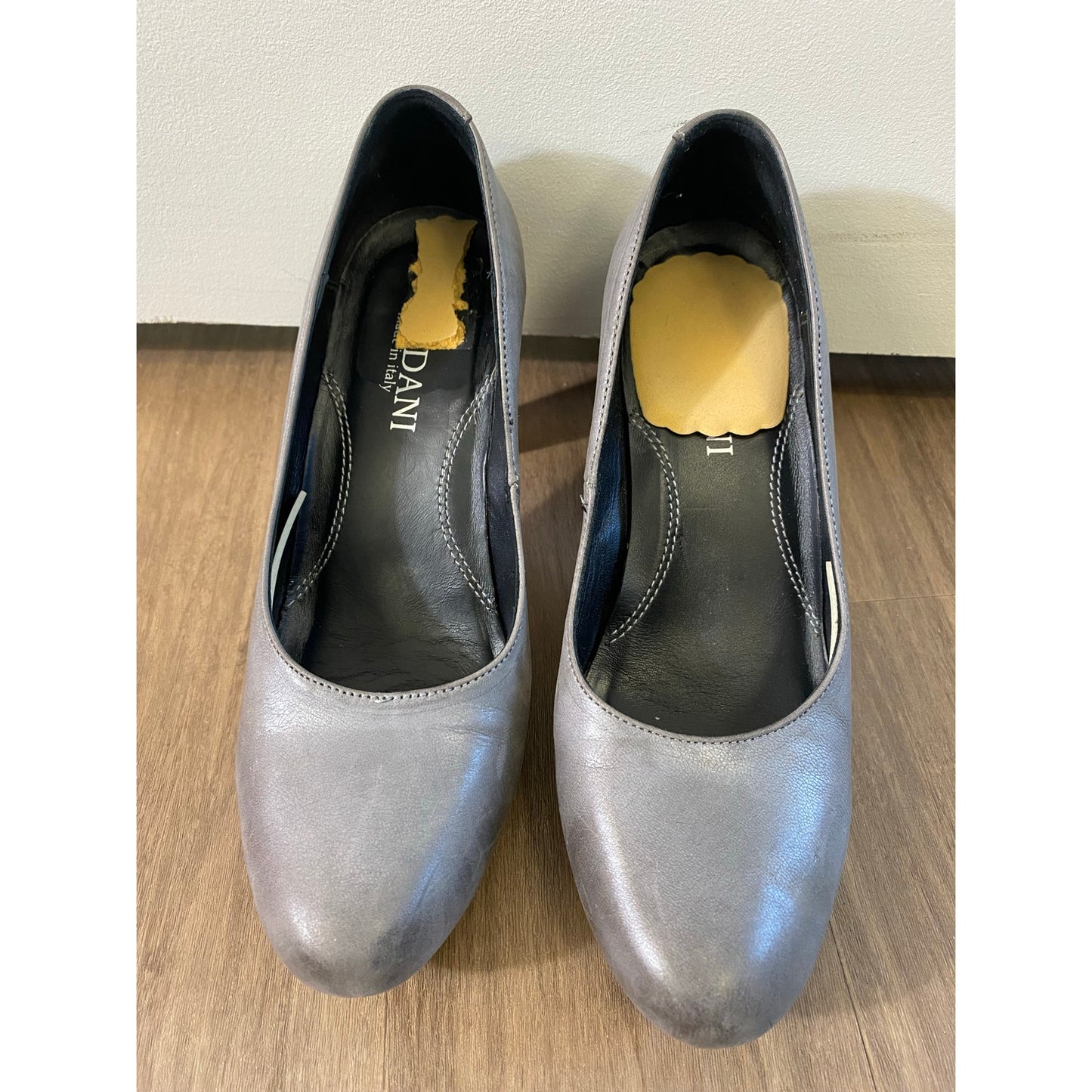 Cordani Gray Leather Platform Heel Sz 38.5
