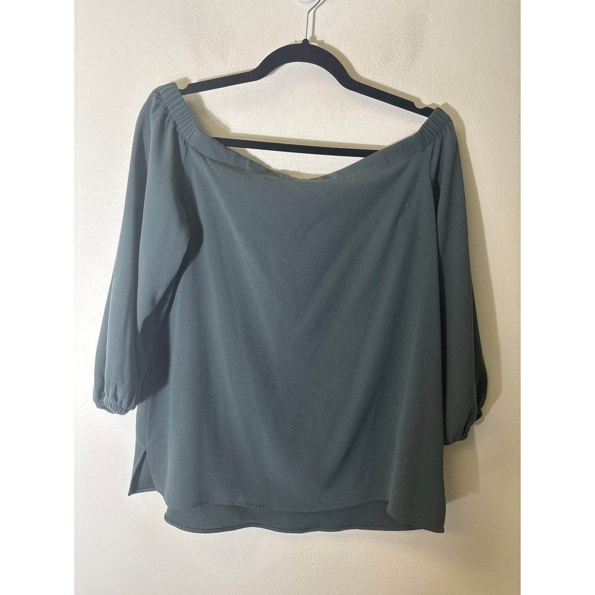 Ann Taylor Green Of the Shoulder Top S m