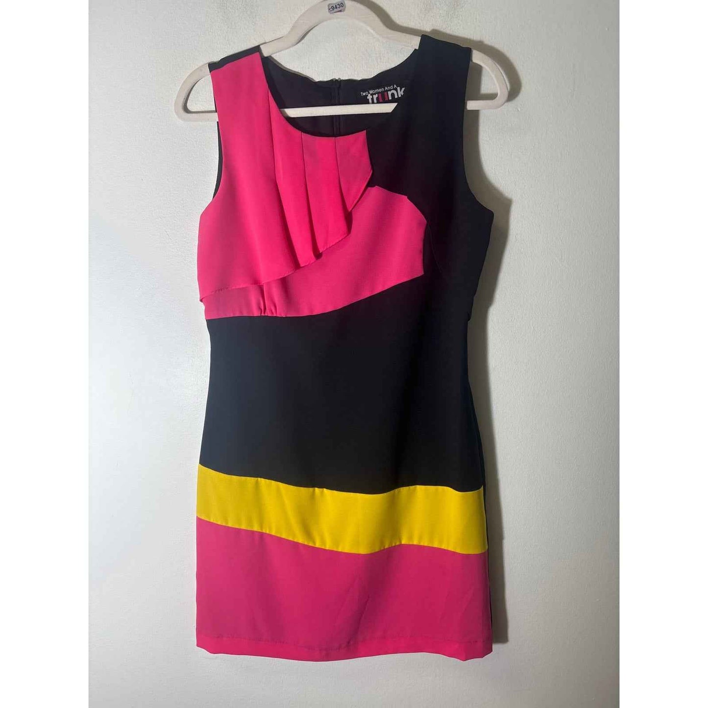 Two Women and A Trunk Pink Black Yellow Colorblock Dress Sz M