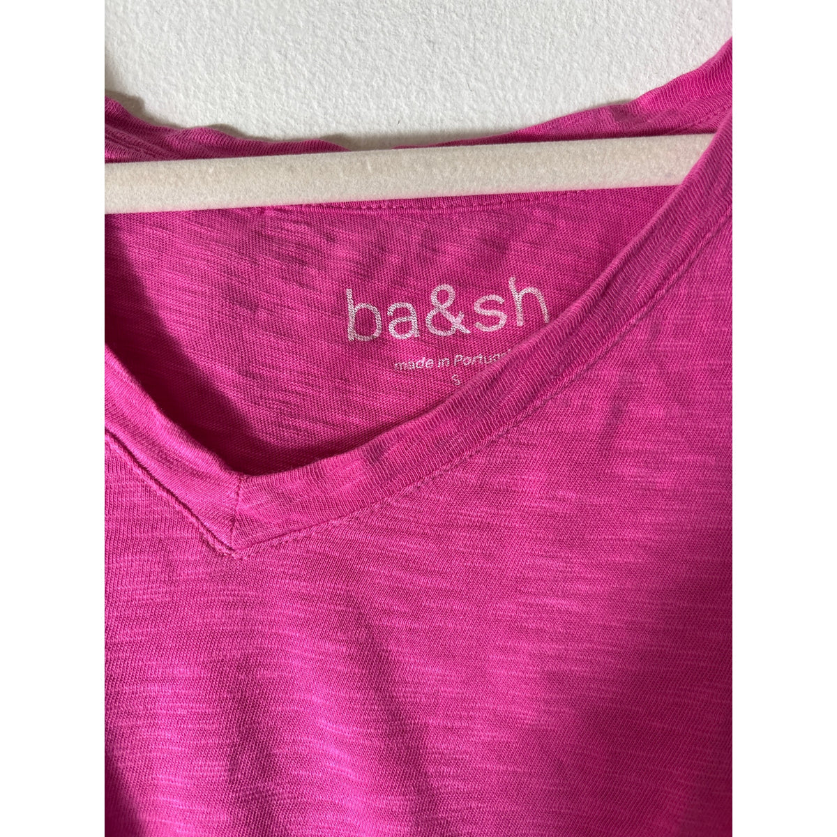ba&sh Hot Pink Short Sleeve V-Neck Tee Shirt Sz S
