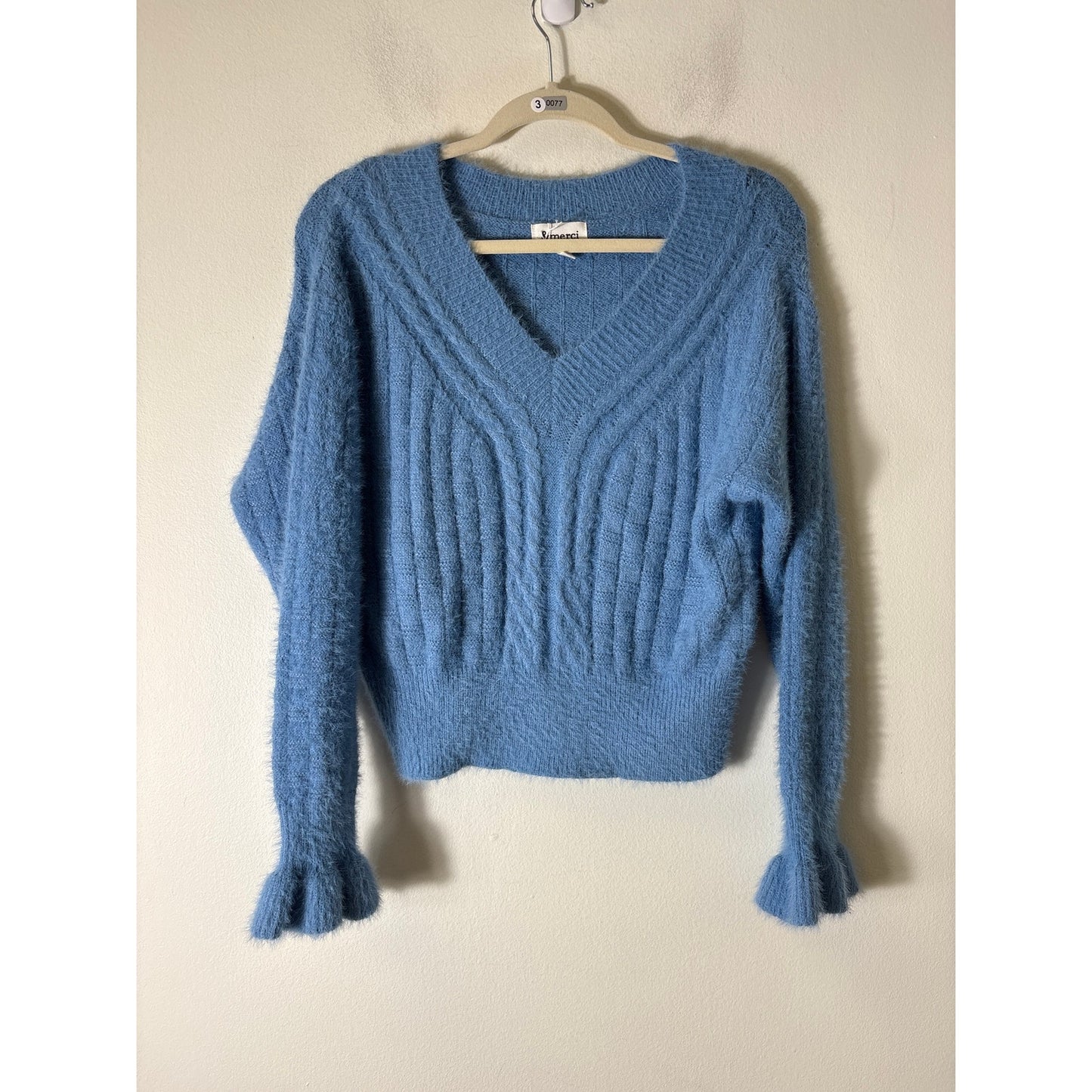 &Merci Blue Long Sleeve Fuzzy V-Neck Sweater Sz S