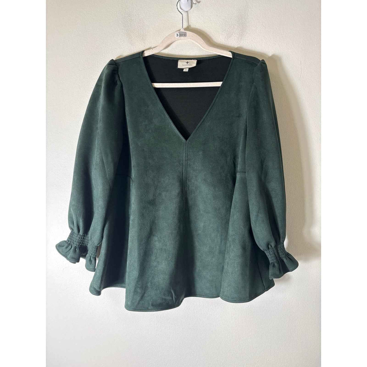 Tuckernuck Faux Suded Green Top Sz L