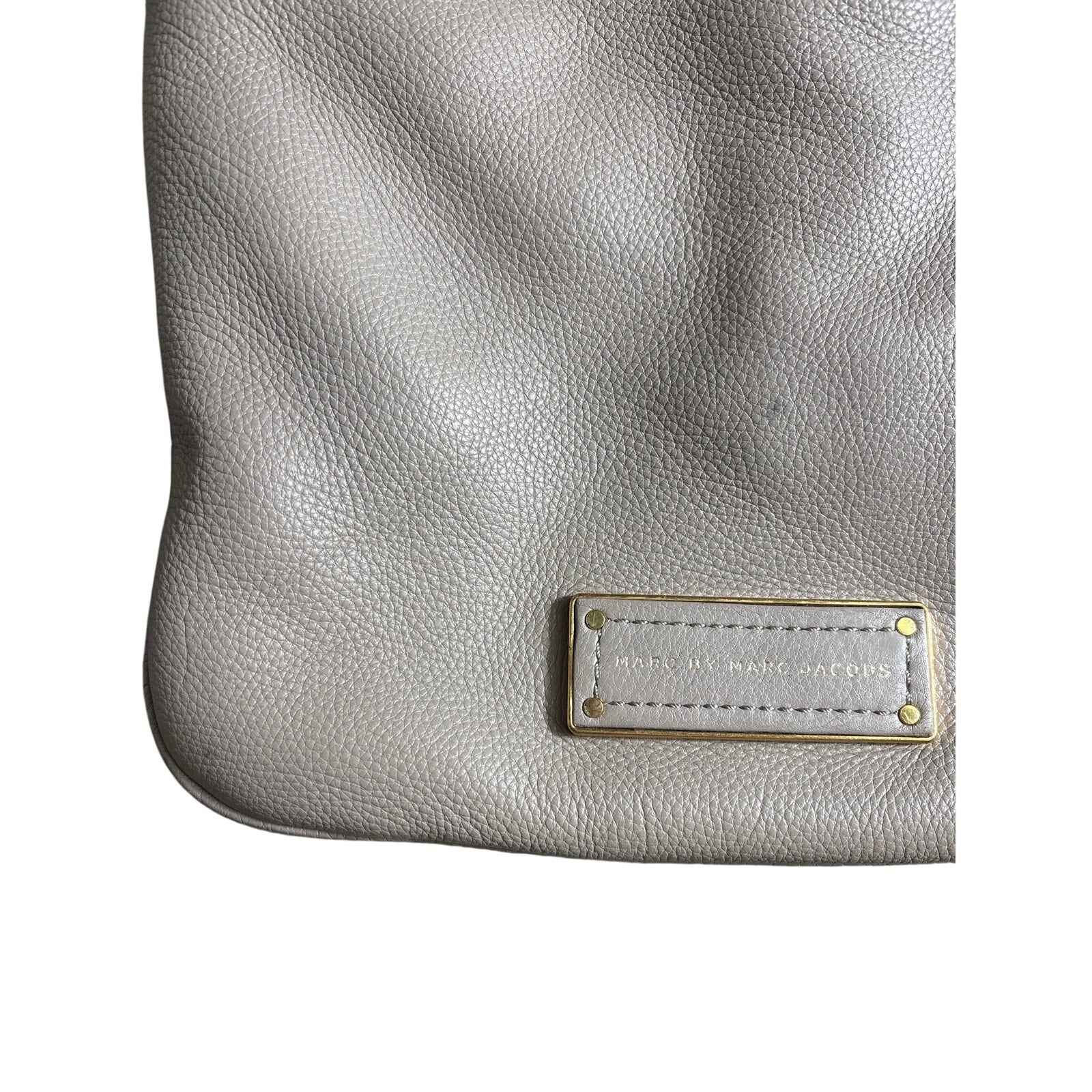 Marc Jacobs Taupe Leather Crossbody Bag Sz 9.5x10"