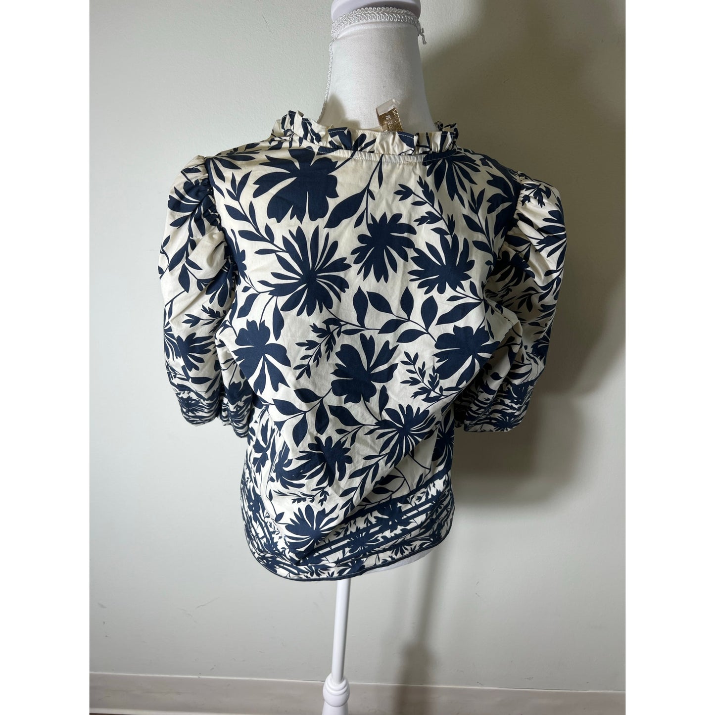 Caballero Blue & White Floral Button Up Puff Sleeve Ruffled Neck Cotton Top Sz S