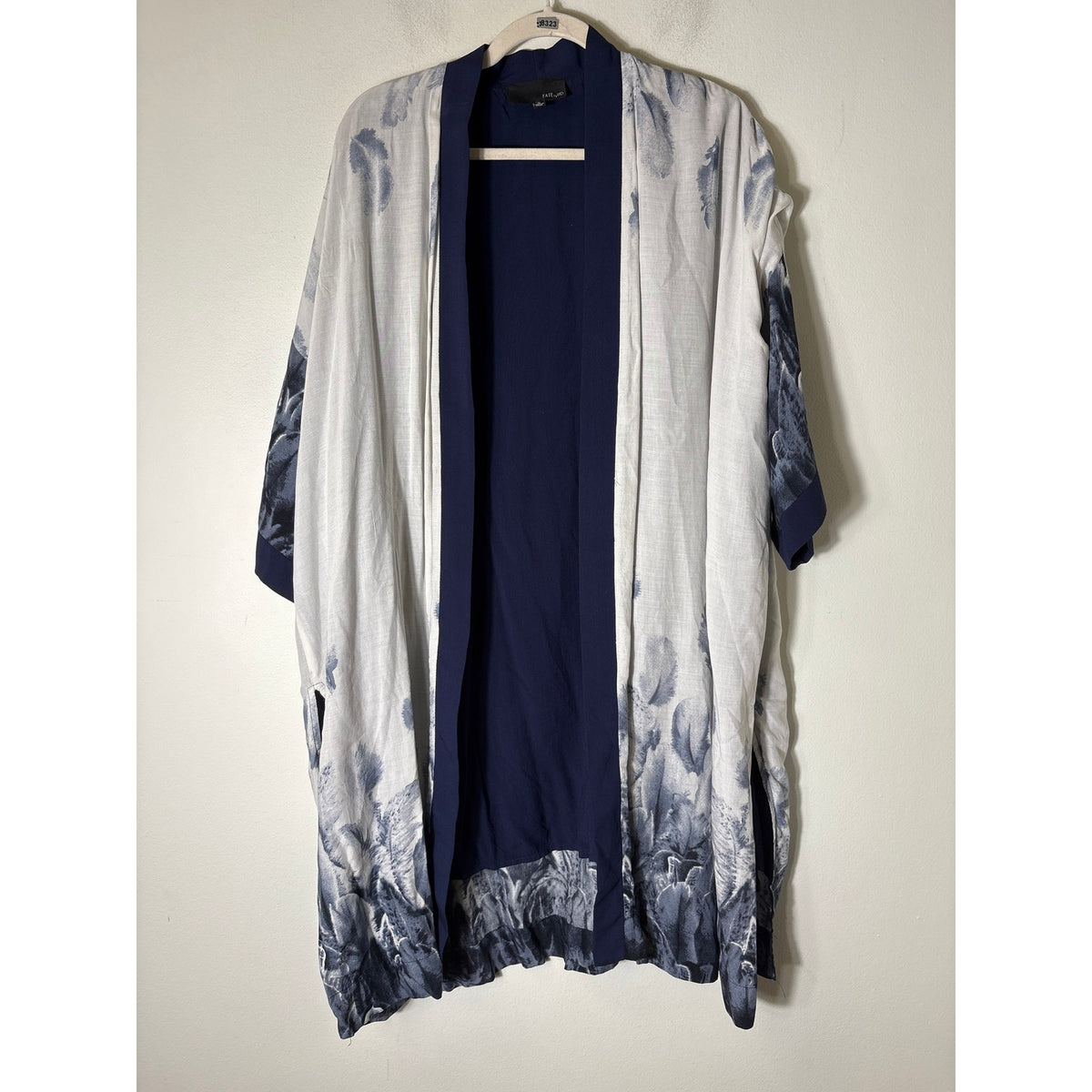 Fate by LFD Blue and White Open Kimono Sz S