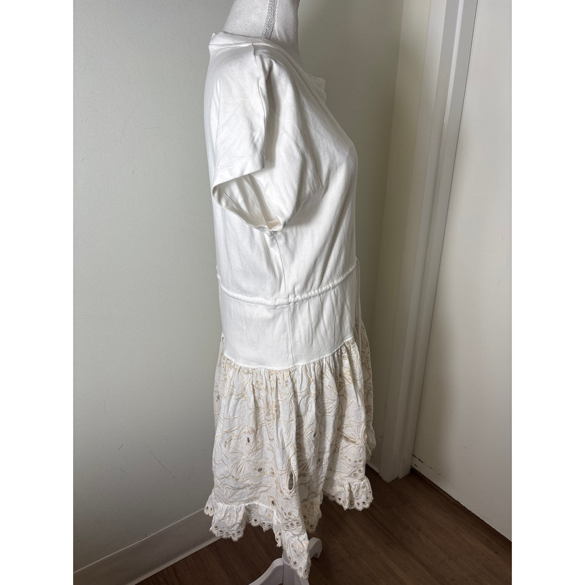 SeeBY Chloe White Cap Sleeve Mixed Media Knee Length Dress Sz 8