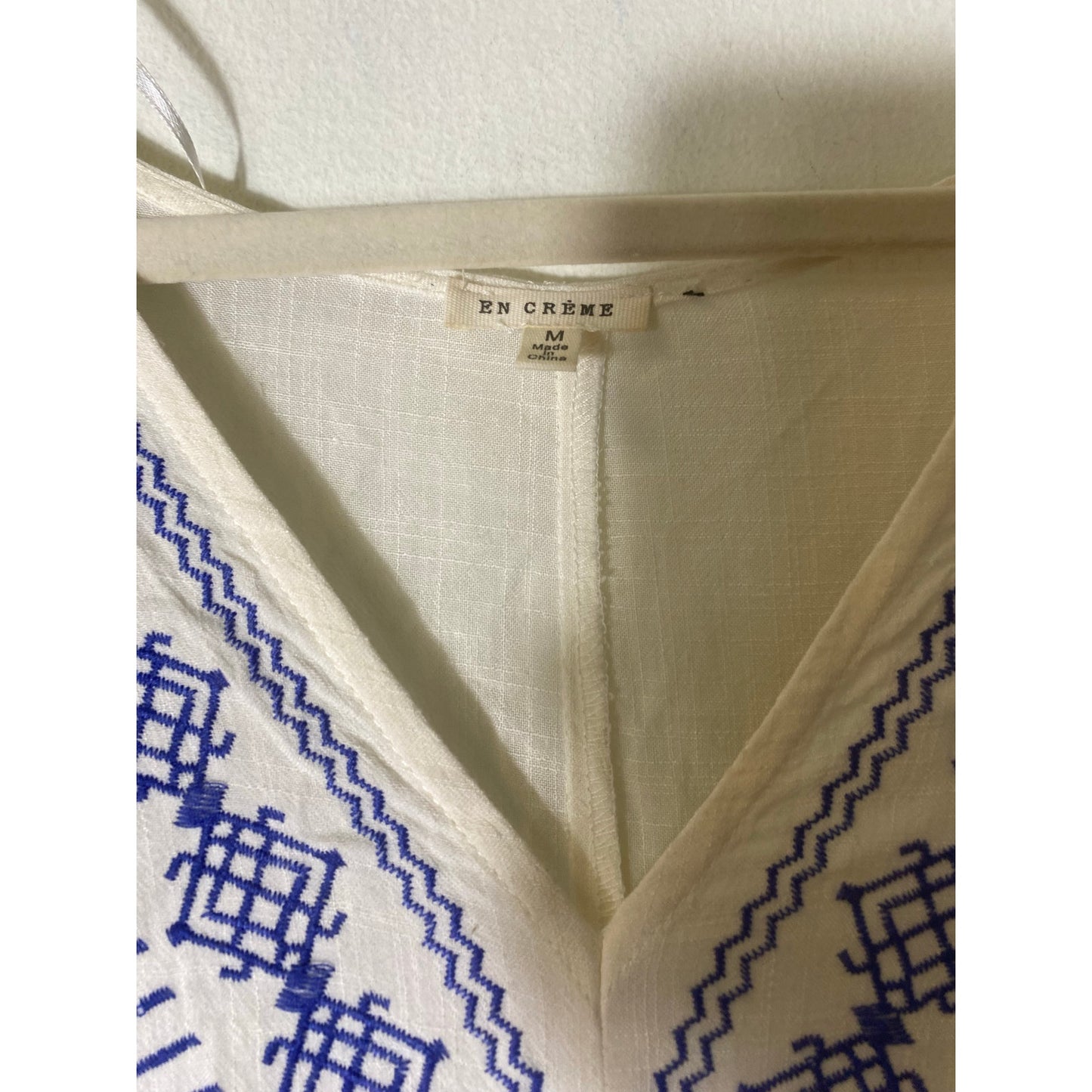 En Creme White Blue Embroidered Short Sleeve Knee Length Dress Sz M