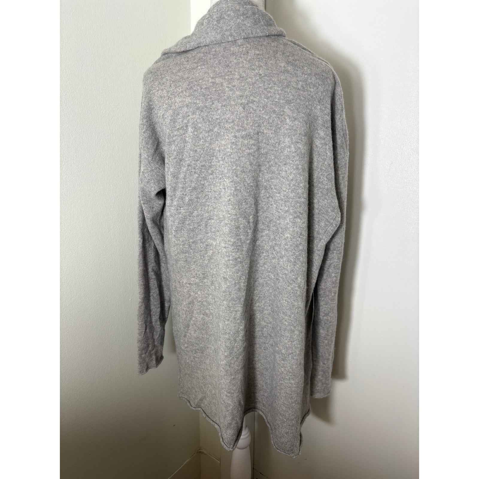 White + Warren Gray Cashmere Cardigan Sz L