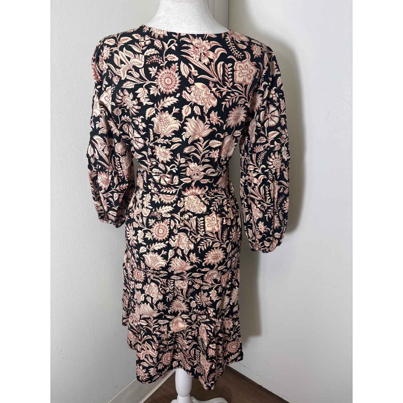Beachgold Black with Red/Cream Floral Long Sleeve Mini Dress Sz S