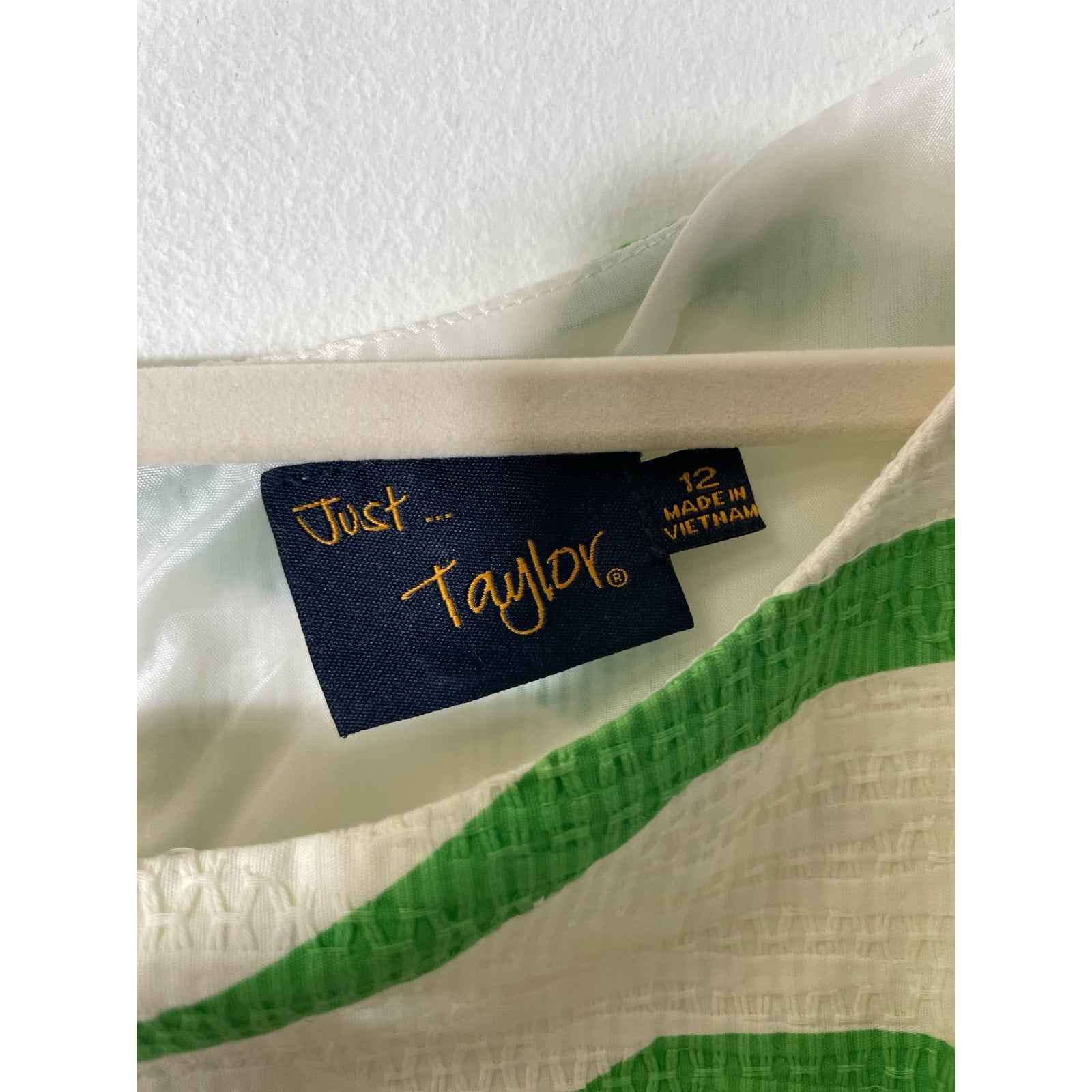 Just Taylor Lime Green/White Knee Length Sleeveless Dress Sz 12