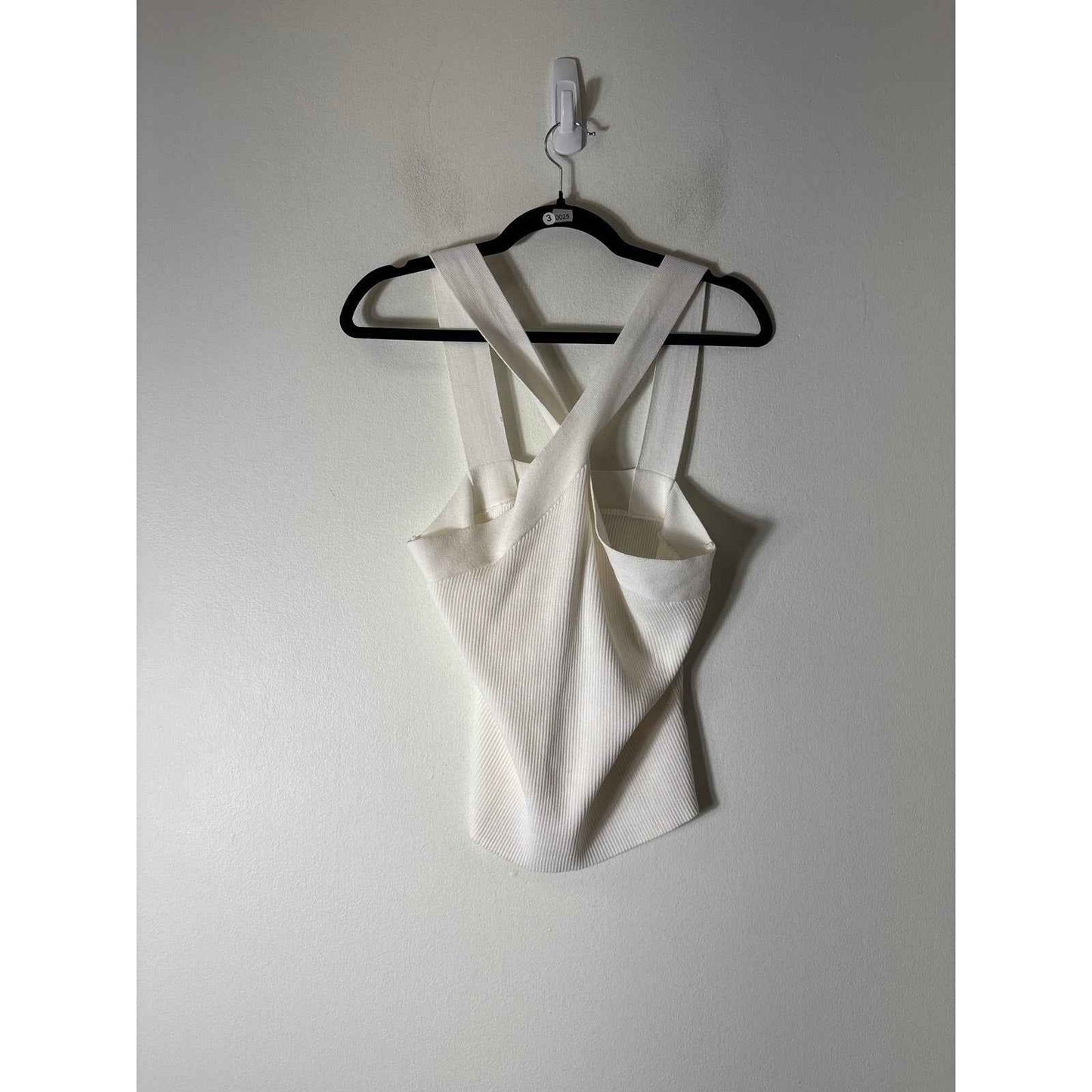 Skies are Blue Off White Sleeveless Cross Back Sweater Sz L