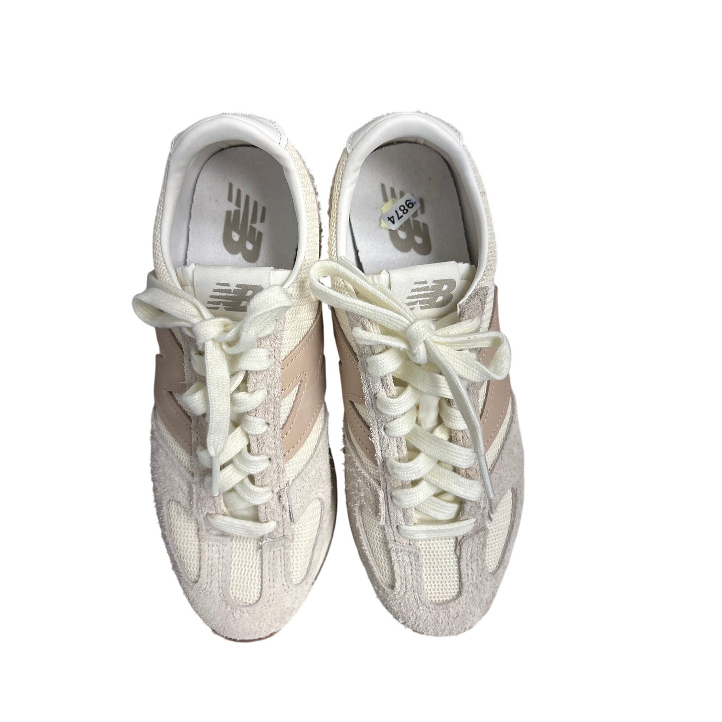 New Balance Casual Everyday Cream Tennis Shoes Sz 7