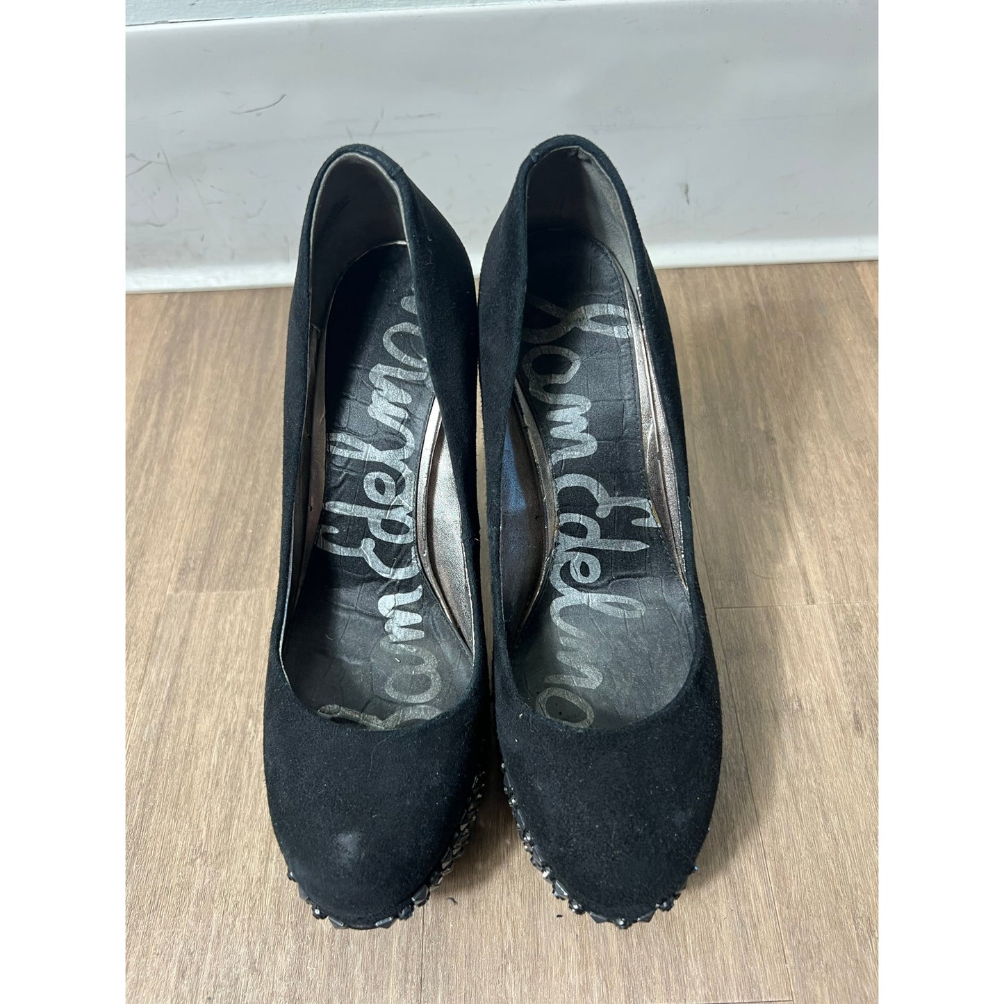 Sam Edelman Black Stacked 5" Heel Embellishment Around front of Shoe sz 7M