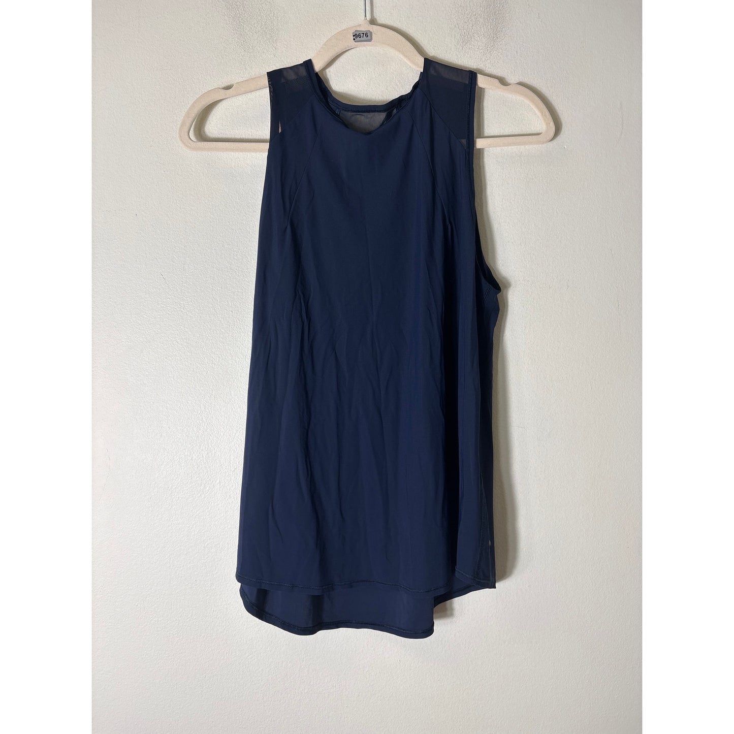 Lululemon Navy With Mesh Accents Athletic Tank Sz 6