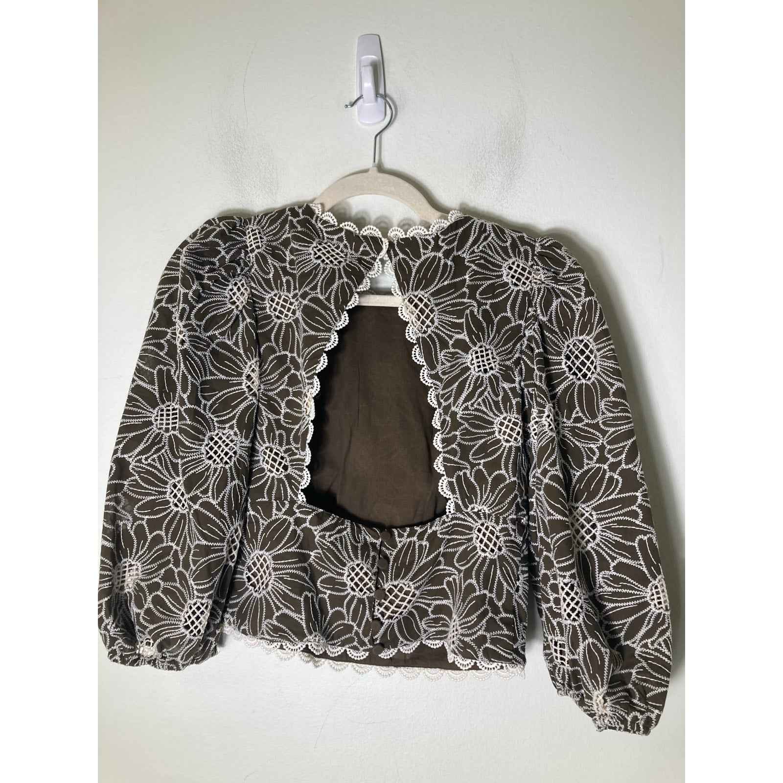 Express Brown w/ Floral Embroidered Top sz s