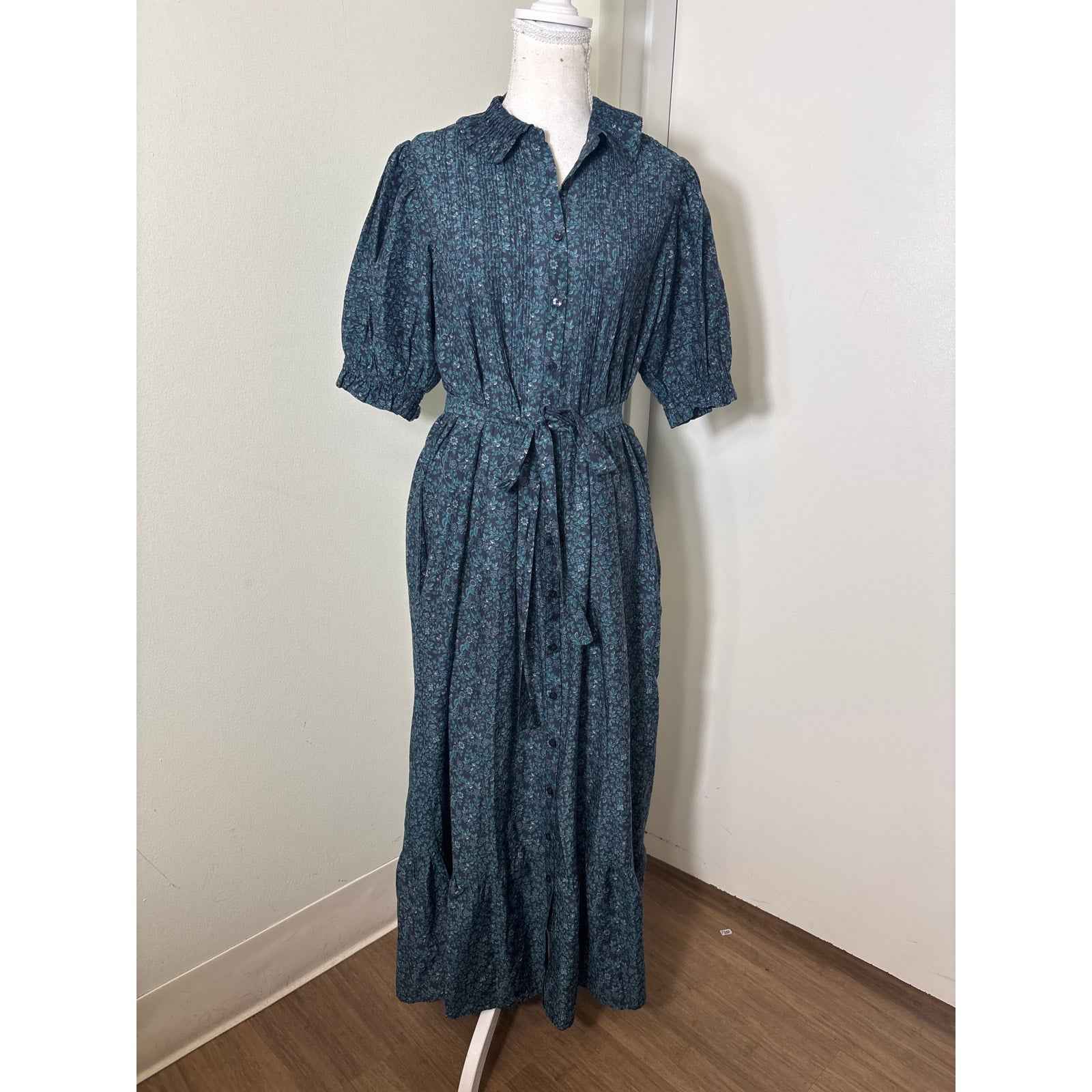 Travota Birds of Paradis Black and Green Floral  Maxi Dress Sz S