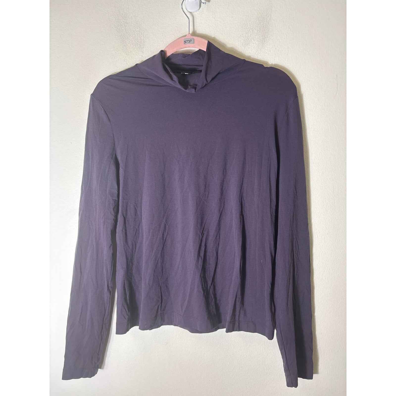 St. John Plum Fitted Turtleneck Shirt Sz M