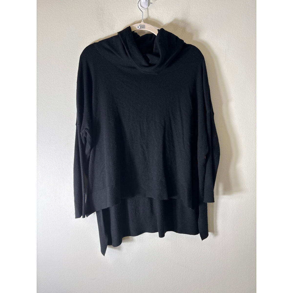 Molly Green Black Long Sleeve Oversized Cowl Neck Sweater Sz M