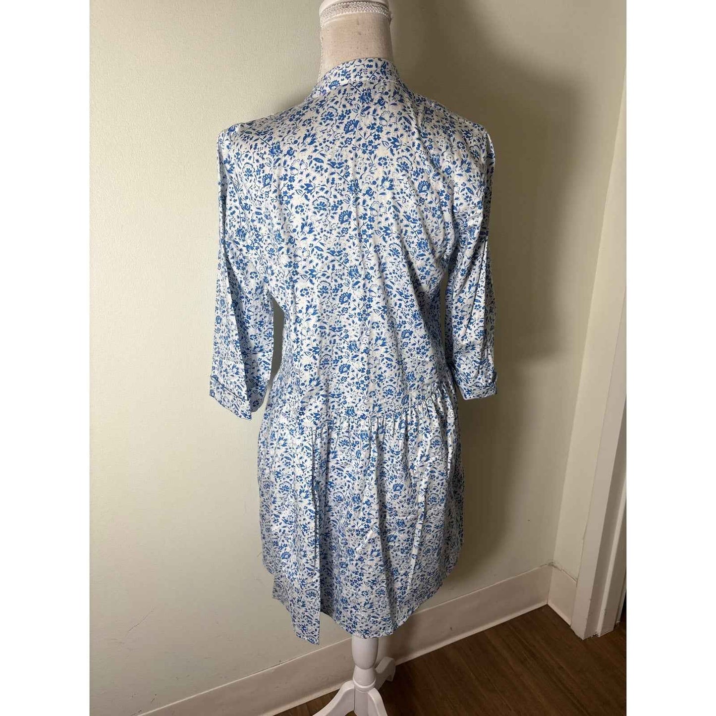 Tuckernuck Blue Floral 3/4 Sleeve Button Up Cotton Knee Length Dress Sz XS