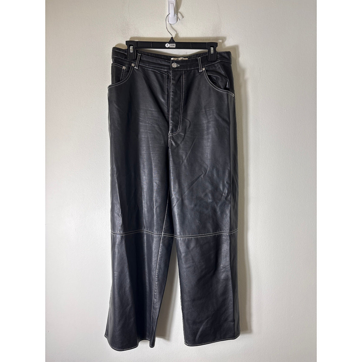 We The Free Black Faux Leather Jeans Style Pants sz 14