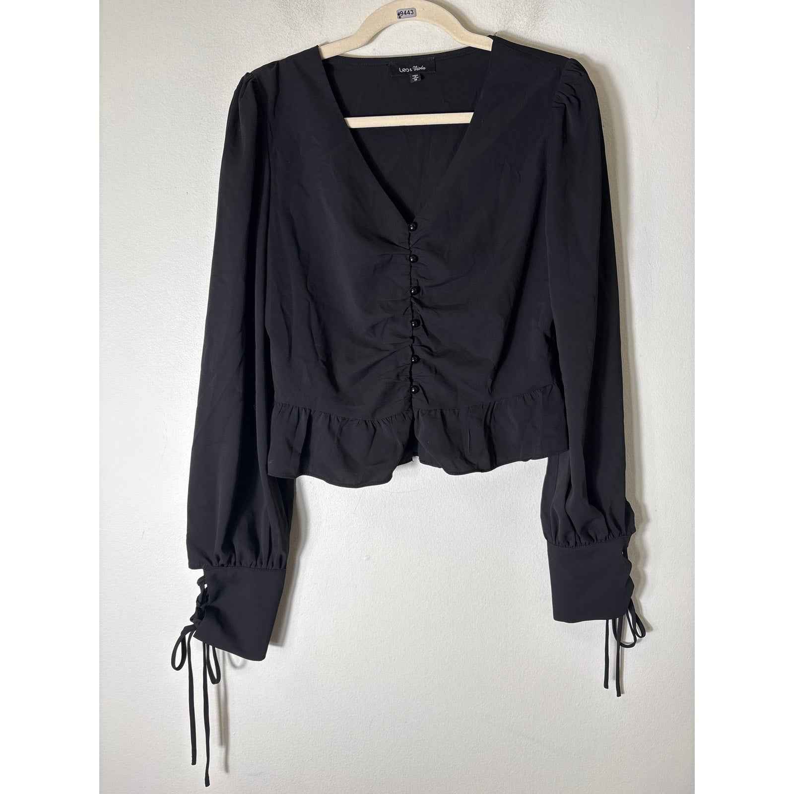 Lea & Viola Black Long Peasant Sleeve Shirt with Cropped Bodice Sz M