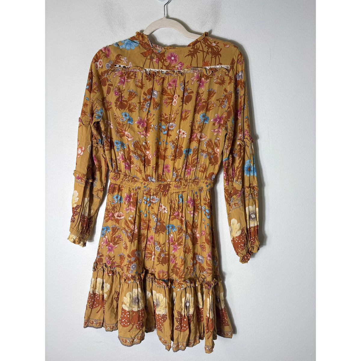 Aly Daly Gold Floral Long Sleeve V-Neck Knee Length Dress Sz S