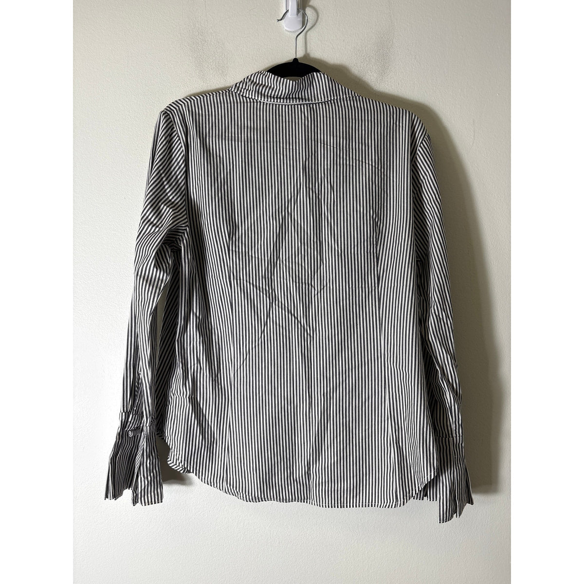 Flatiron Workshop Black and White Stripe Button Up Shirt Sz 3