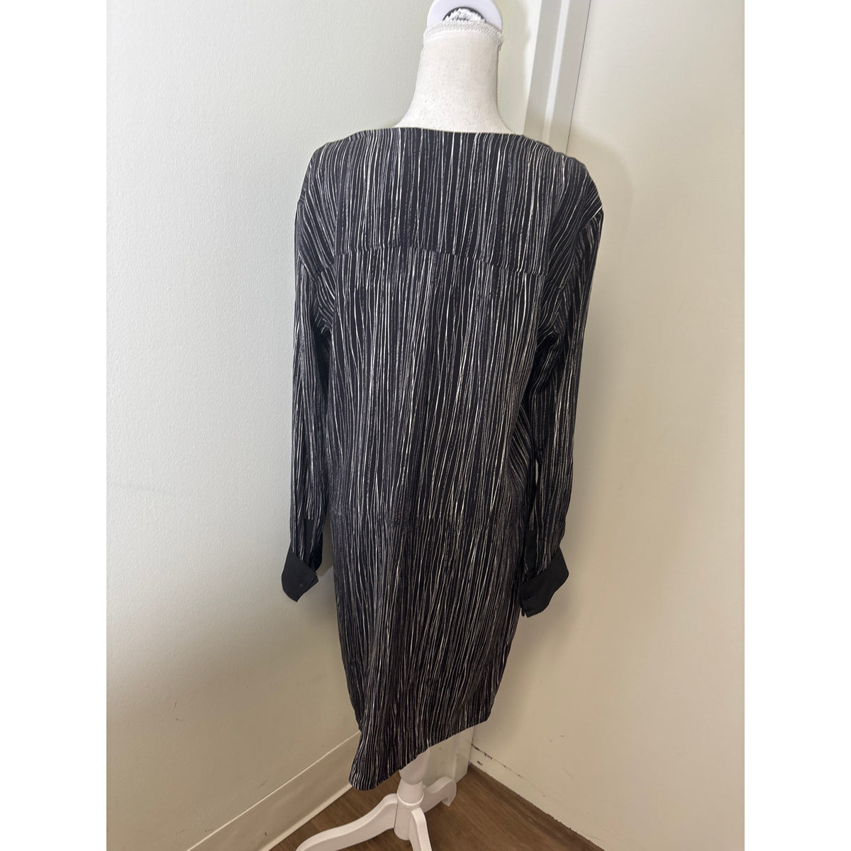 Vince Black and White Lines Shift Dress Sz L