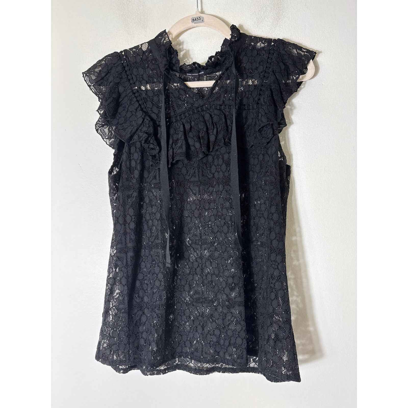 Who What Wear Black Lace Sheer Flutter Sleeve Sz S