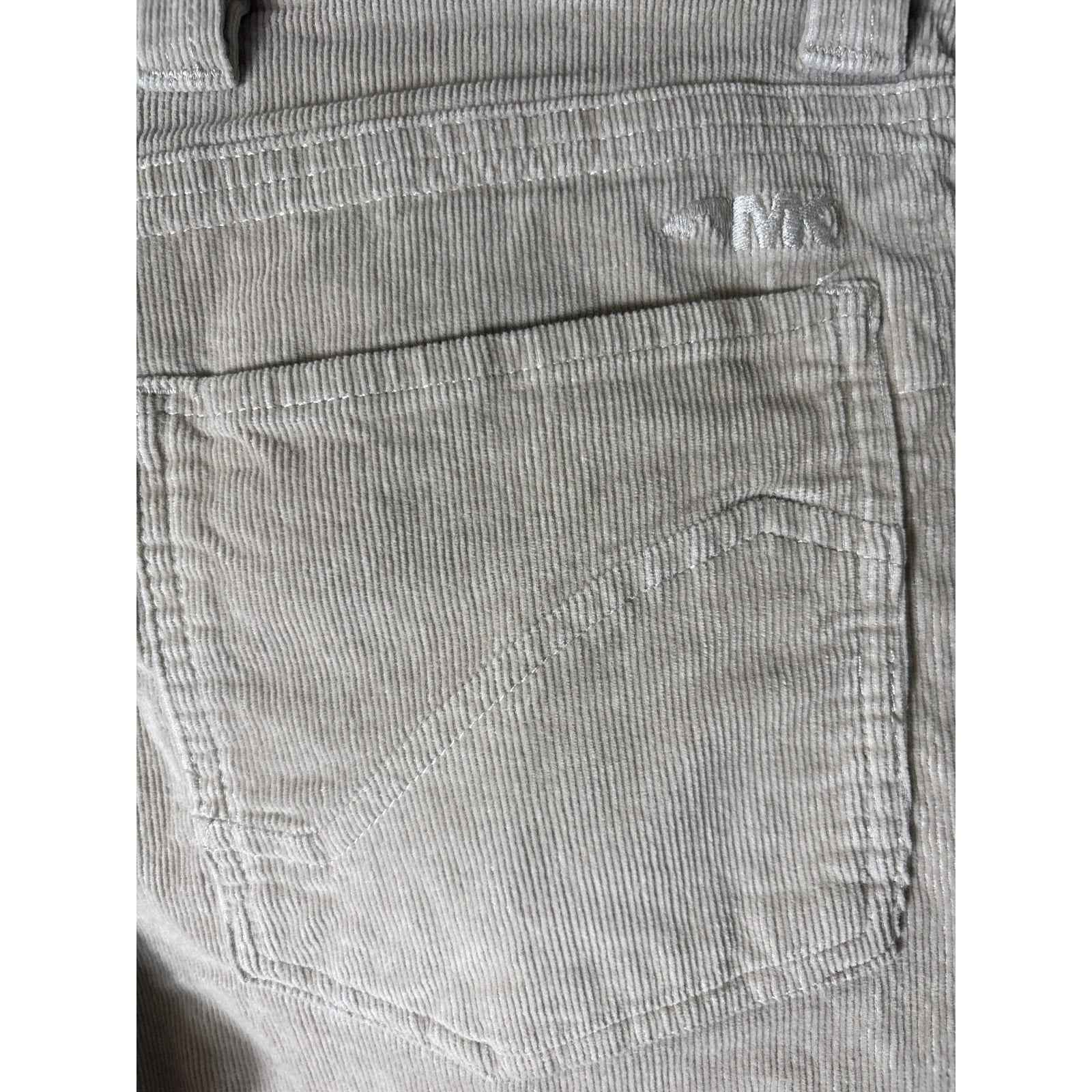 Men's Mountain Khaki Tan Modern Fit Cordoroy's Sz 30x30