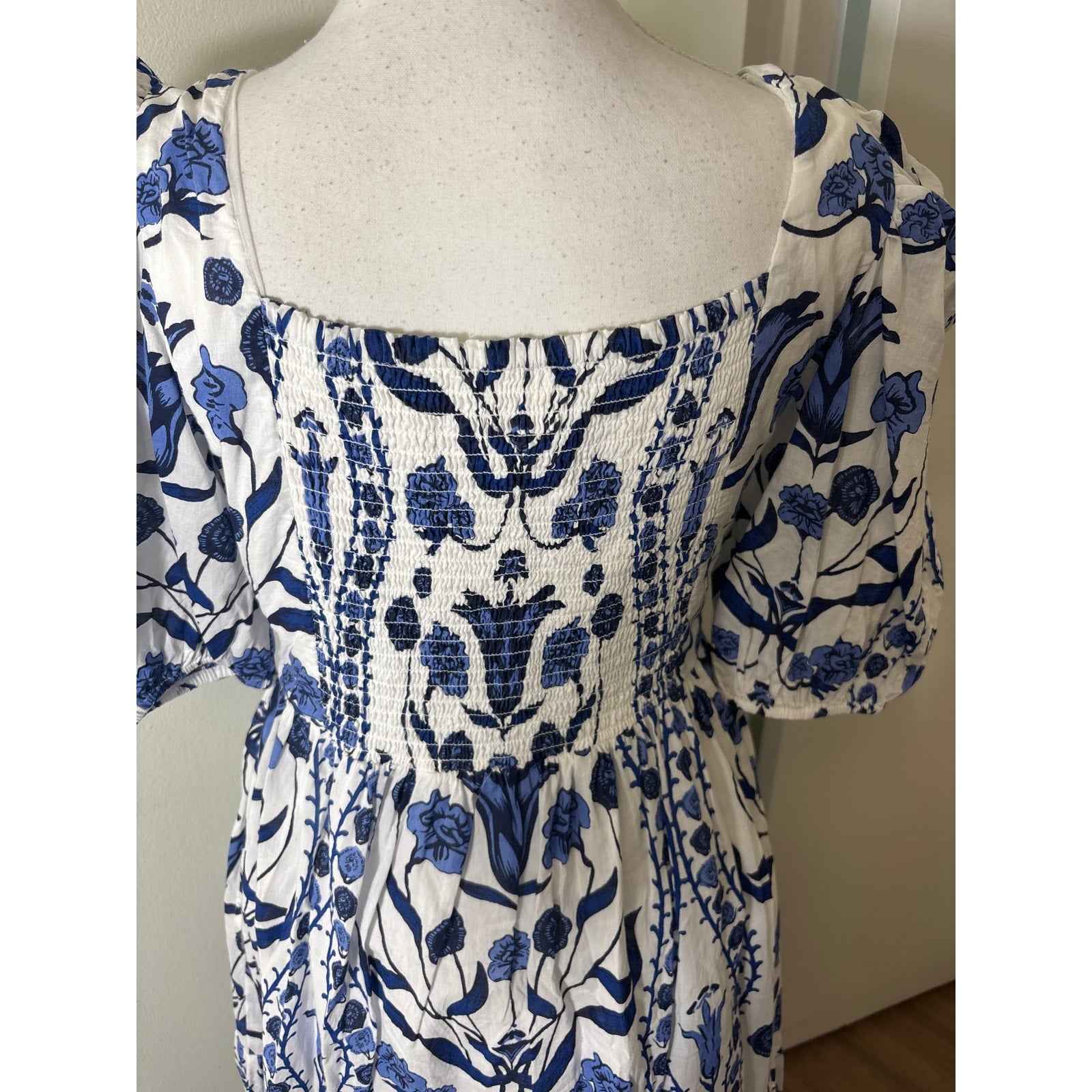 Beyond by Vera Blue and White Puff Sleeve Maxi Dress Sz S