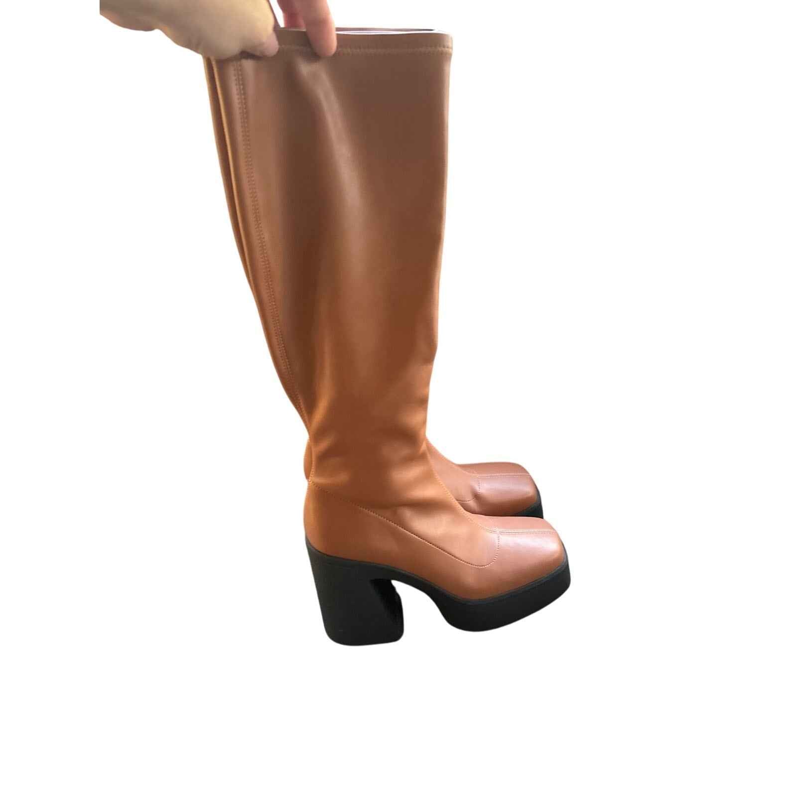 NWOB Katy Perry Brown The Heighten Stretch Boot Sz 6