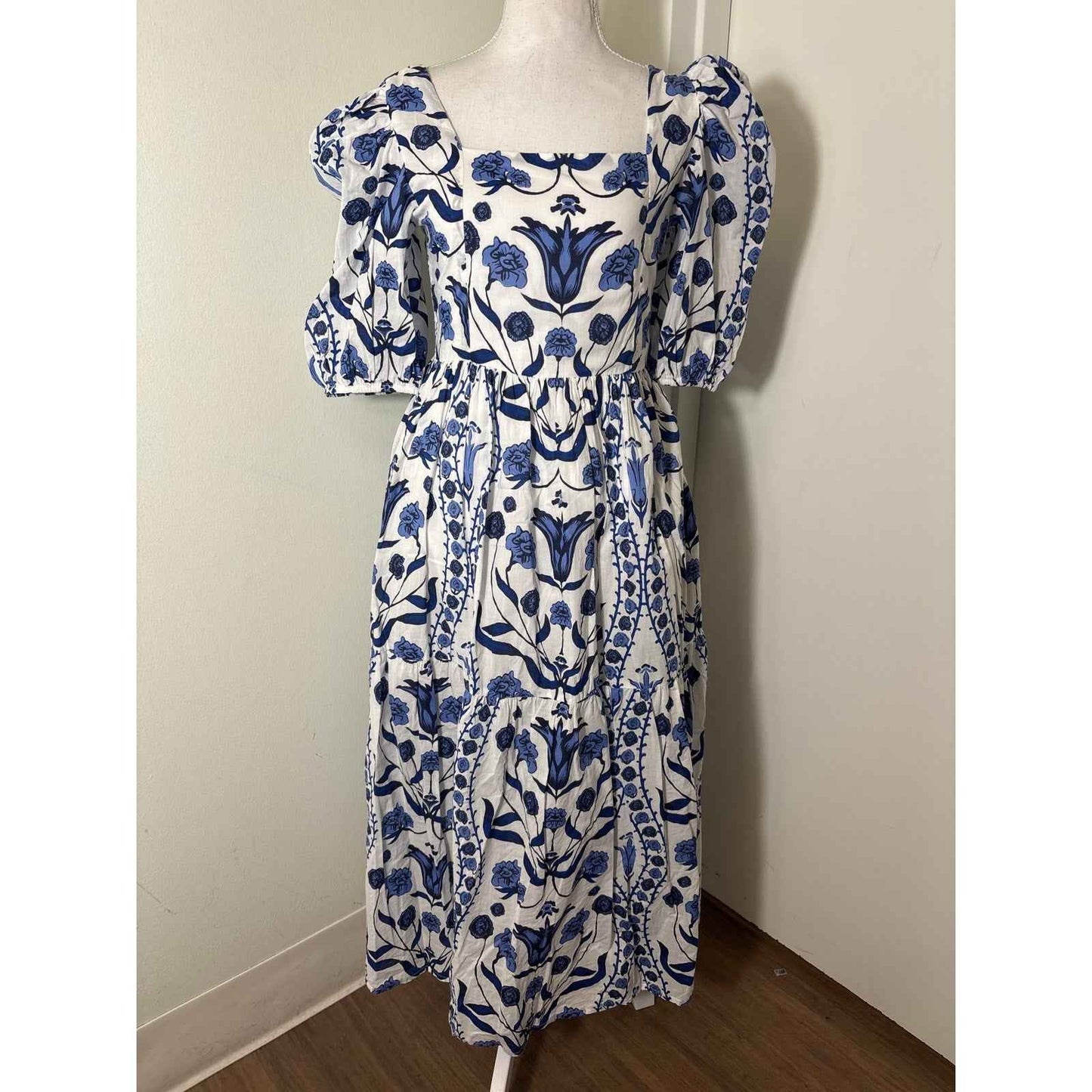Beyond by Vera Blue and White Puff Sleeve Maxi Dress Sz S