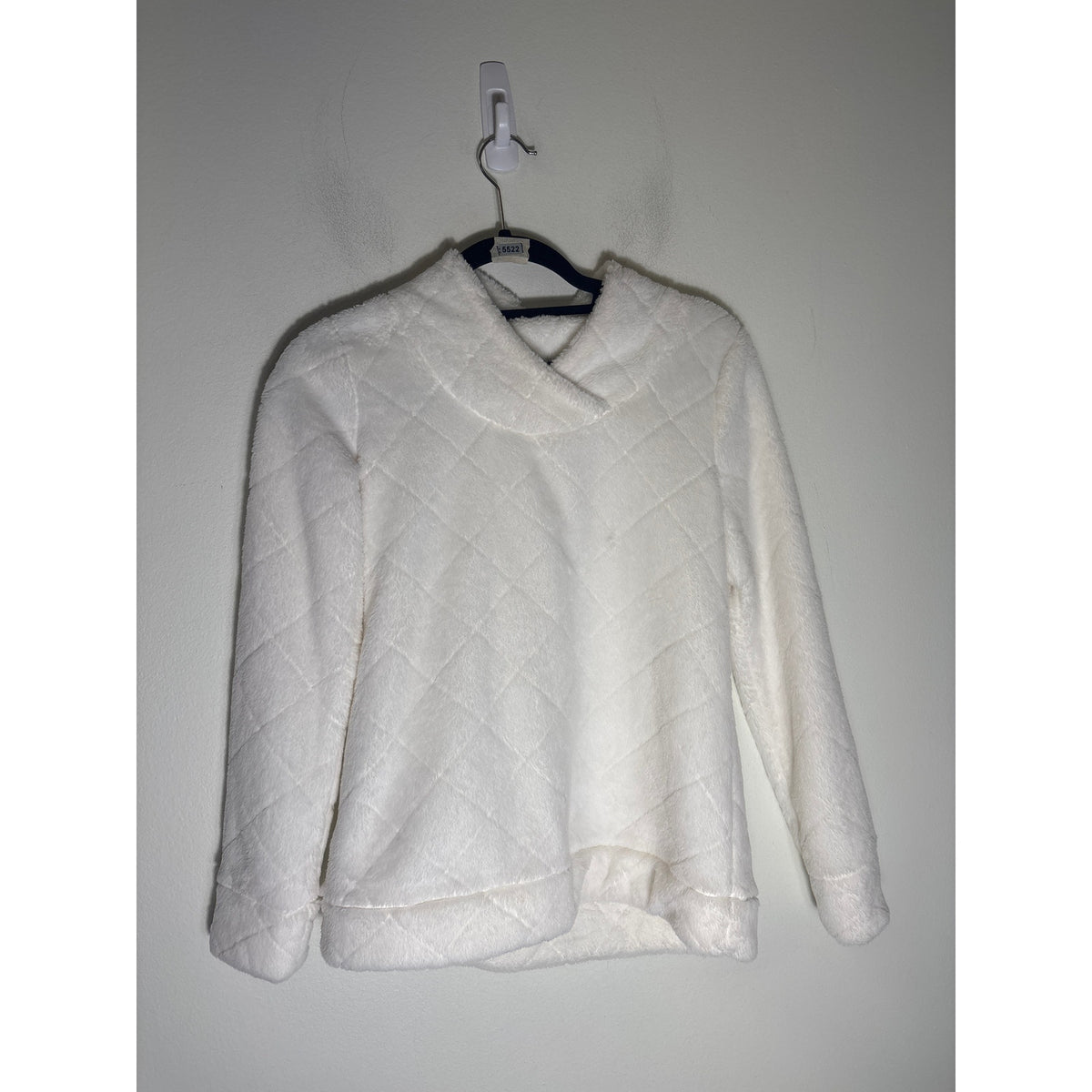 Talbot's White Long Sleeve Faux Fur Pullover Sz P
