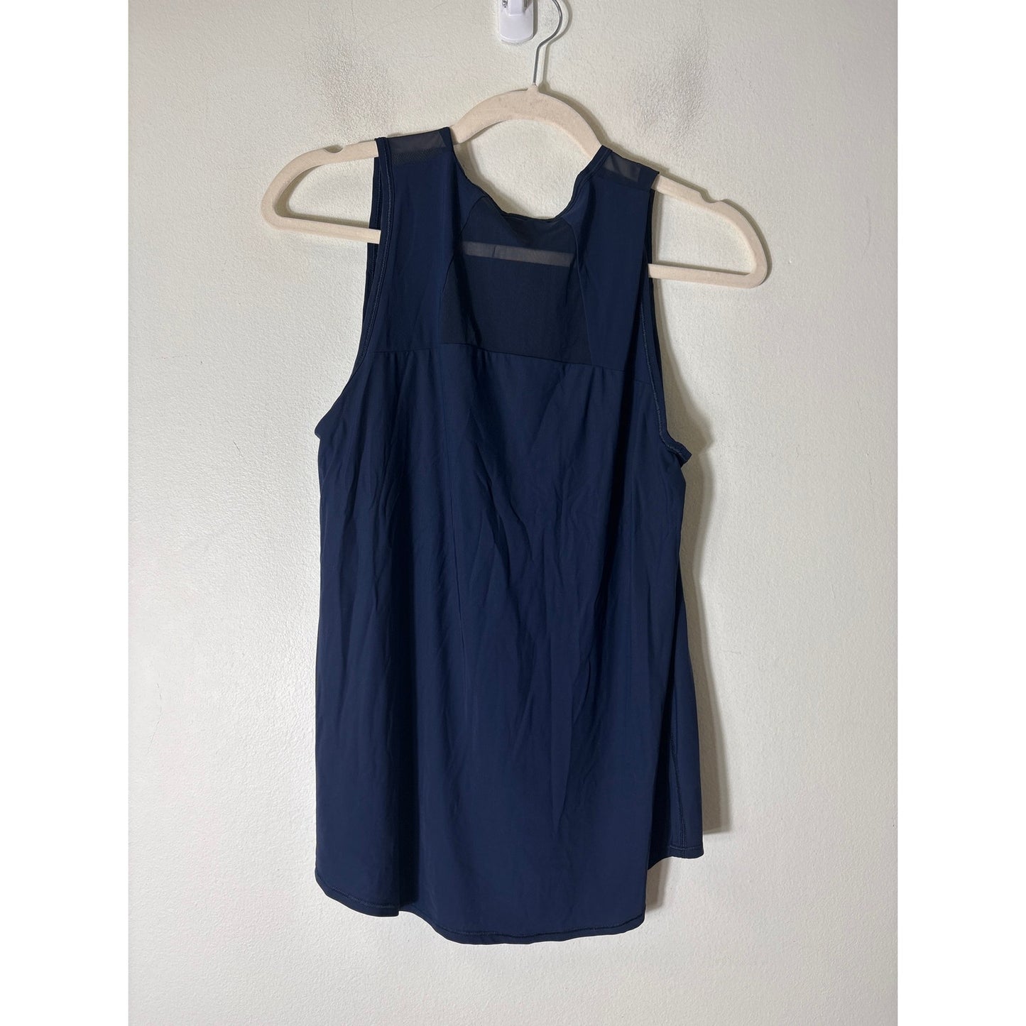 Lululemon Navy With Mesh Accents Athletic Tank Sz 6