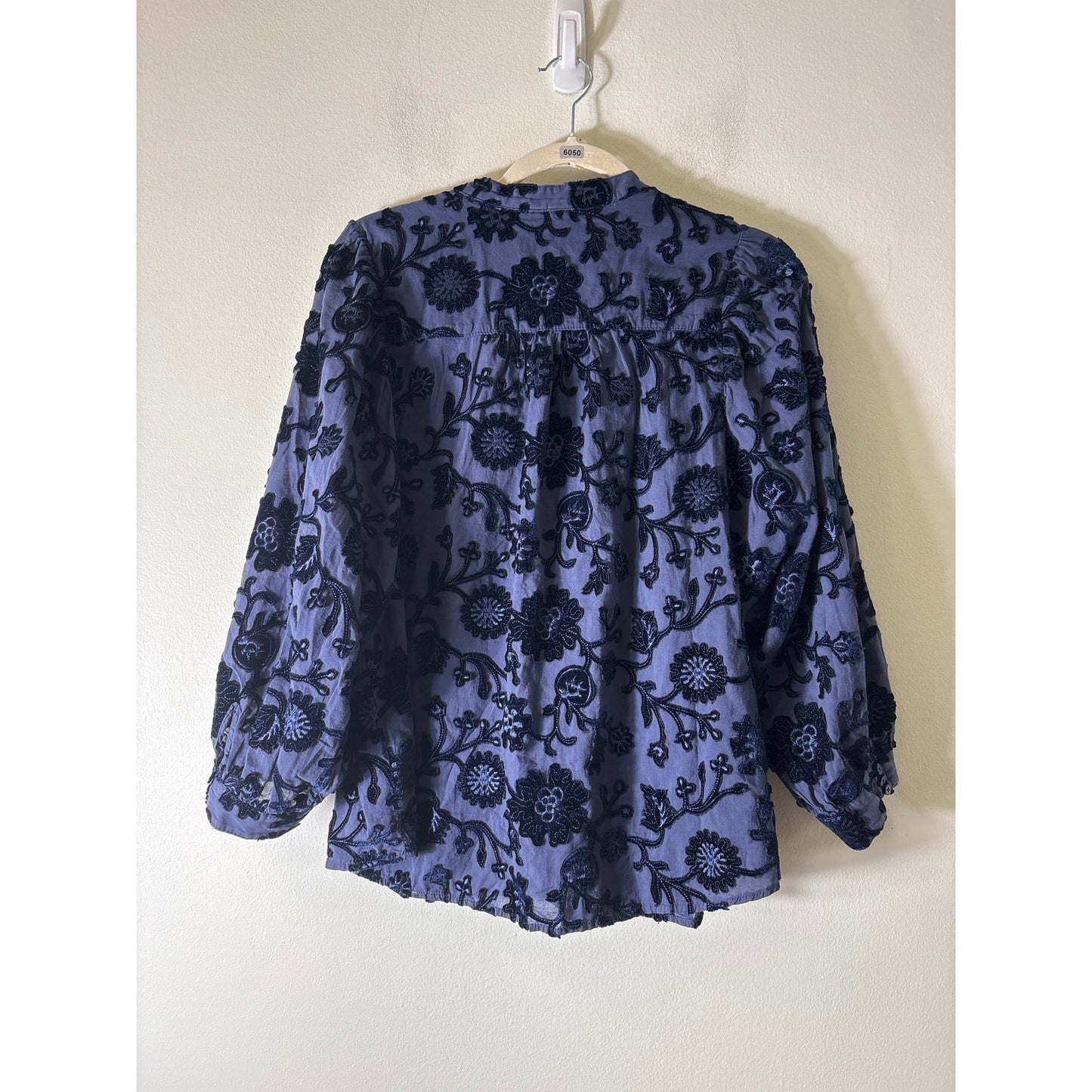 Pilcro Navy Flower Applique Button Up Shirt Sz L