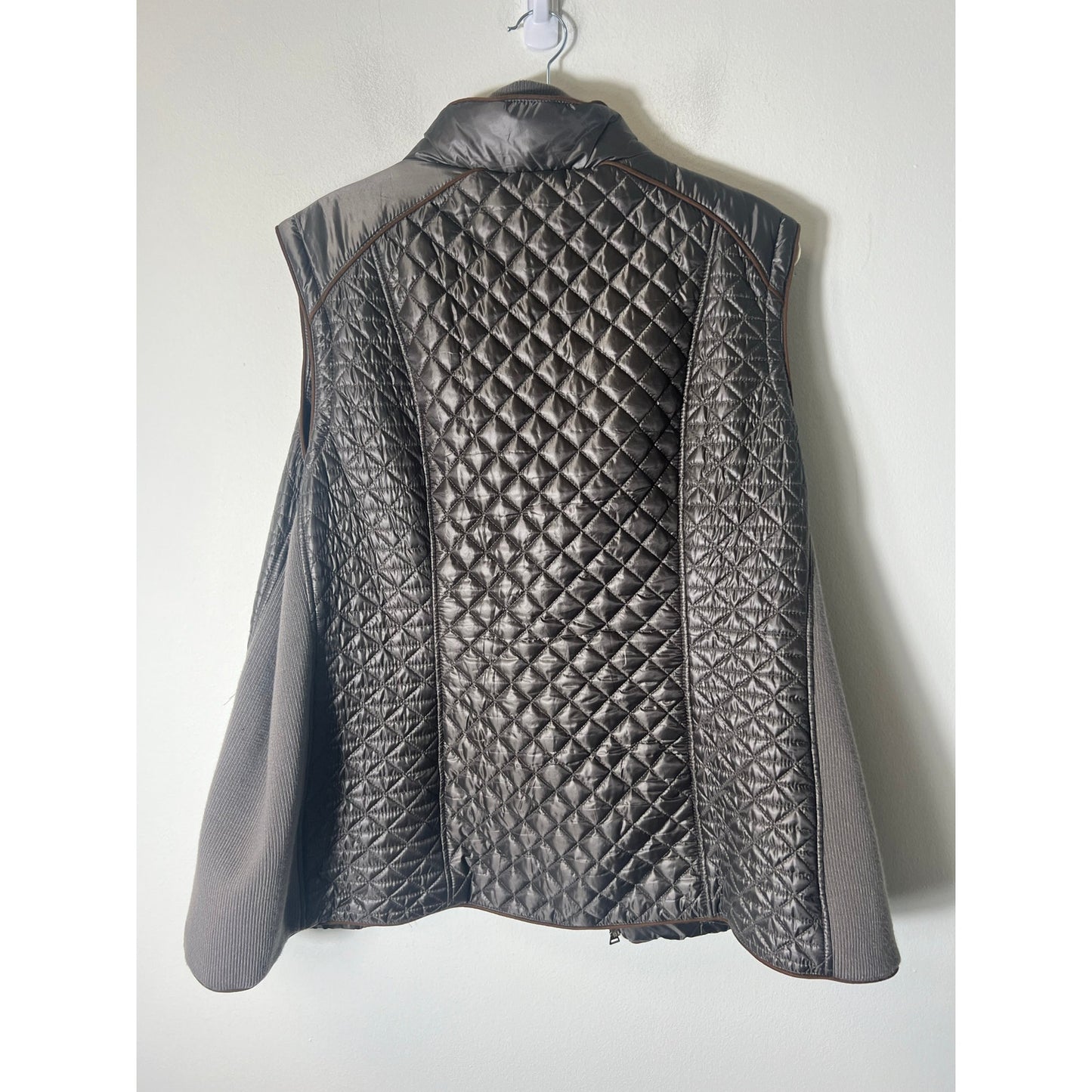 Gallery Quilted Metallic Silver Vest Sz 2X