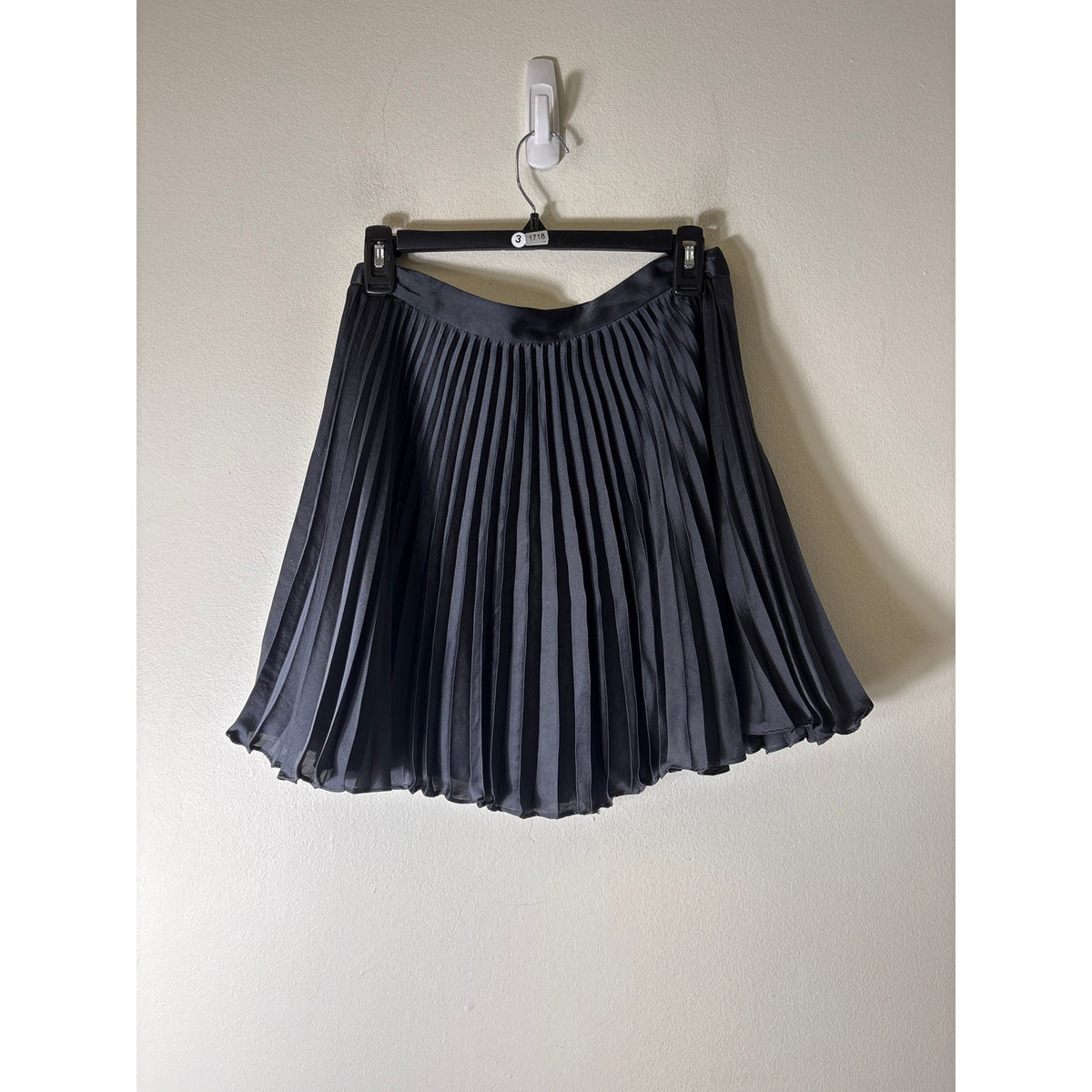 Club Monaco Black Mini Pleat Mini Skirt Sz 0