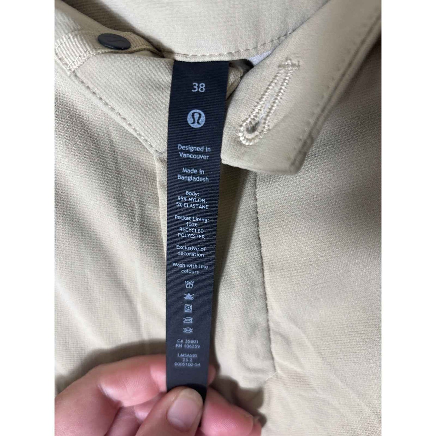 Men's Lululemon Beige Performance Style Pants Sz 38