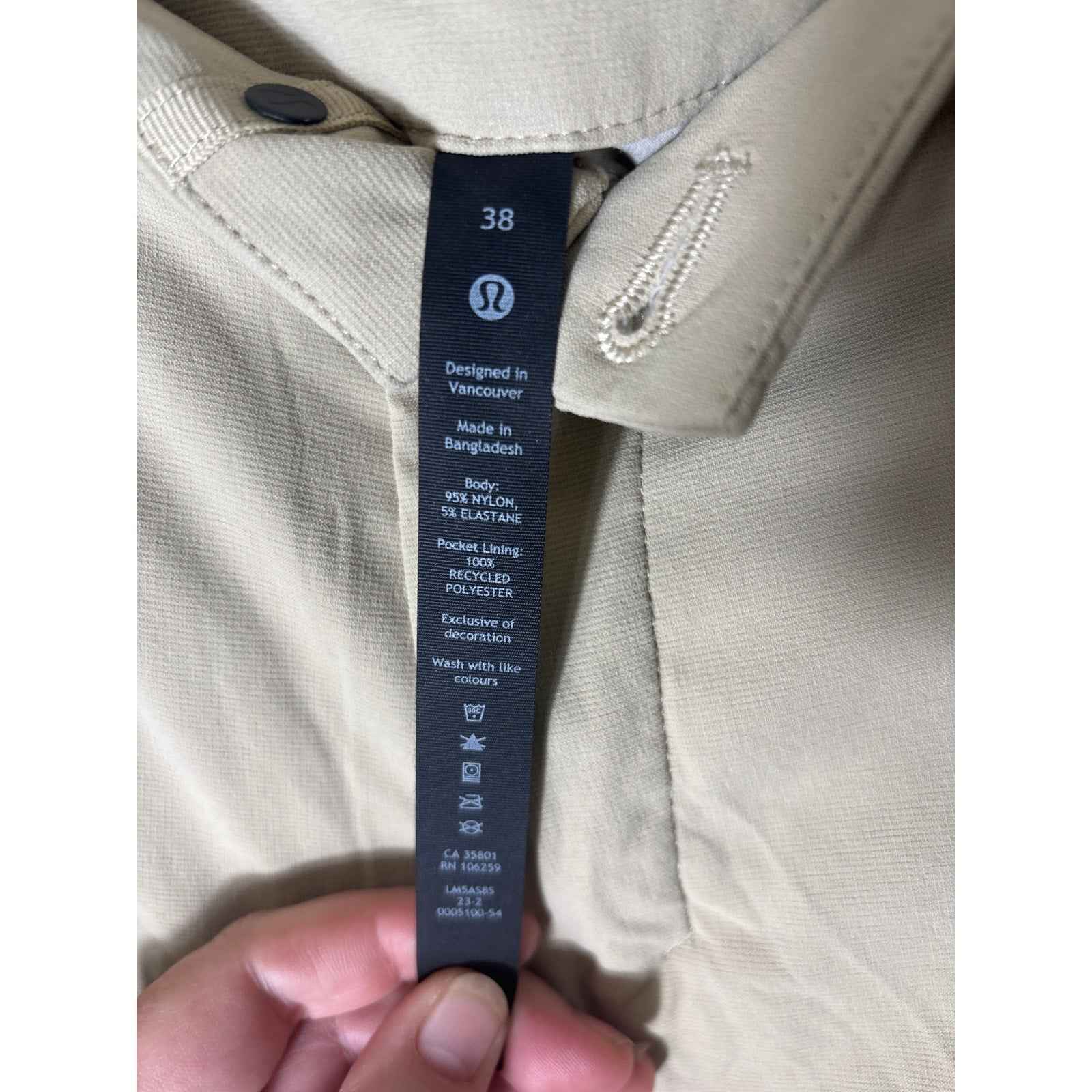 Men's Lululemon Beige Performance Style Pants Sz 38