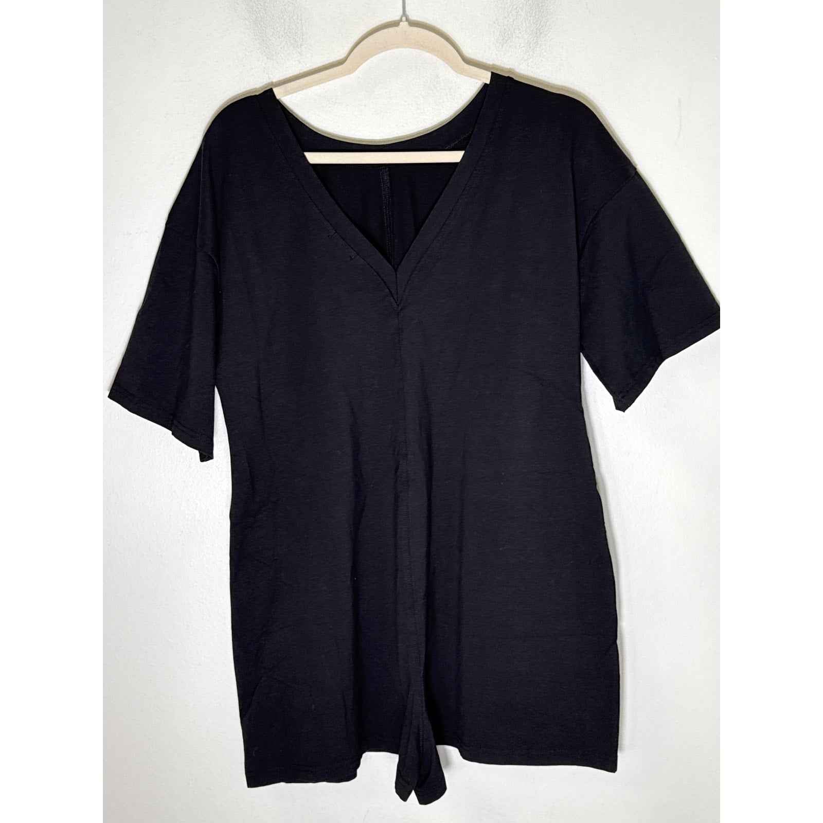 Ugerlou Black Short Sleeve Pull On Romper Sz M