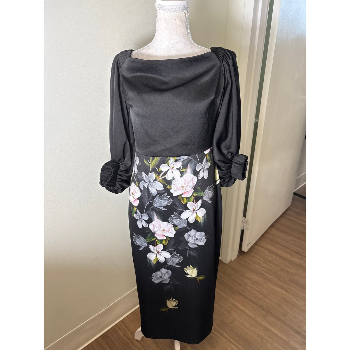 Ted Baker London Black Floral Off the Shoulder Long Puff Sleeve Dress Sz 2