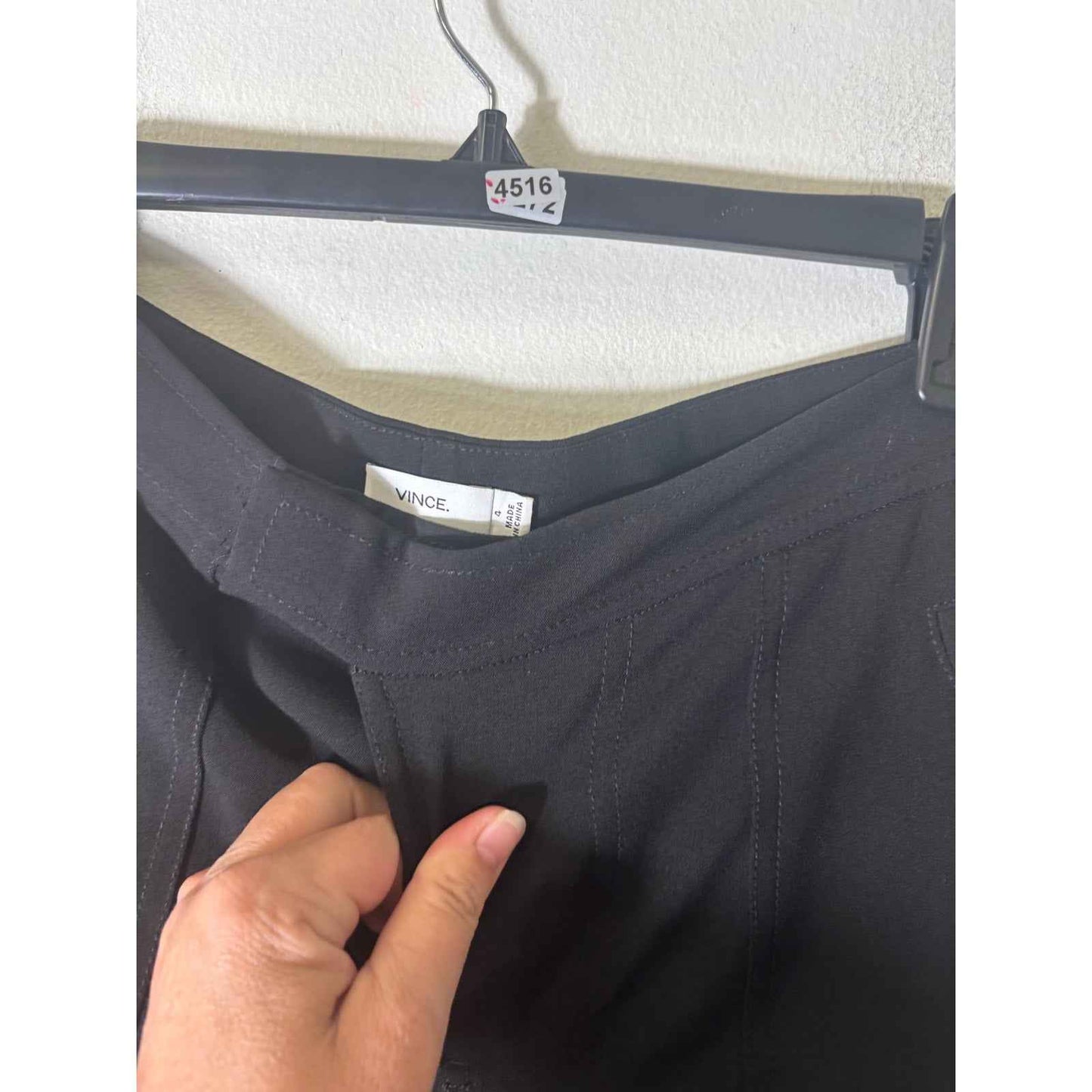 Vince Black Flat Tab Front Slacks Sz 4