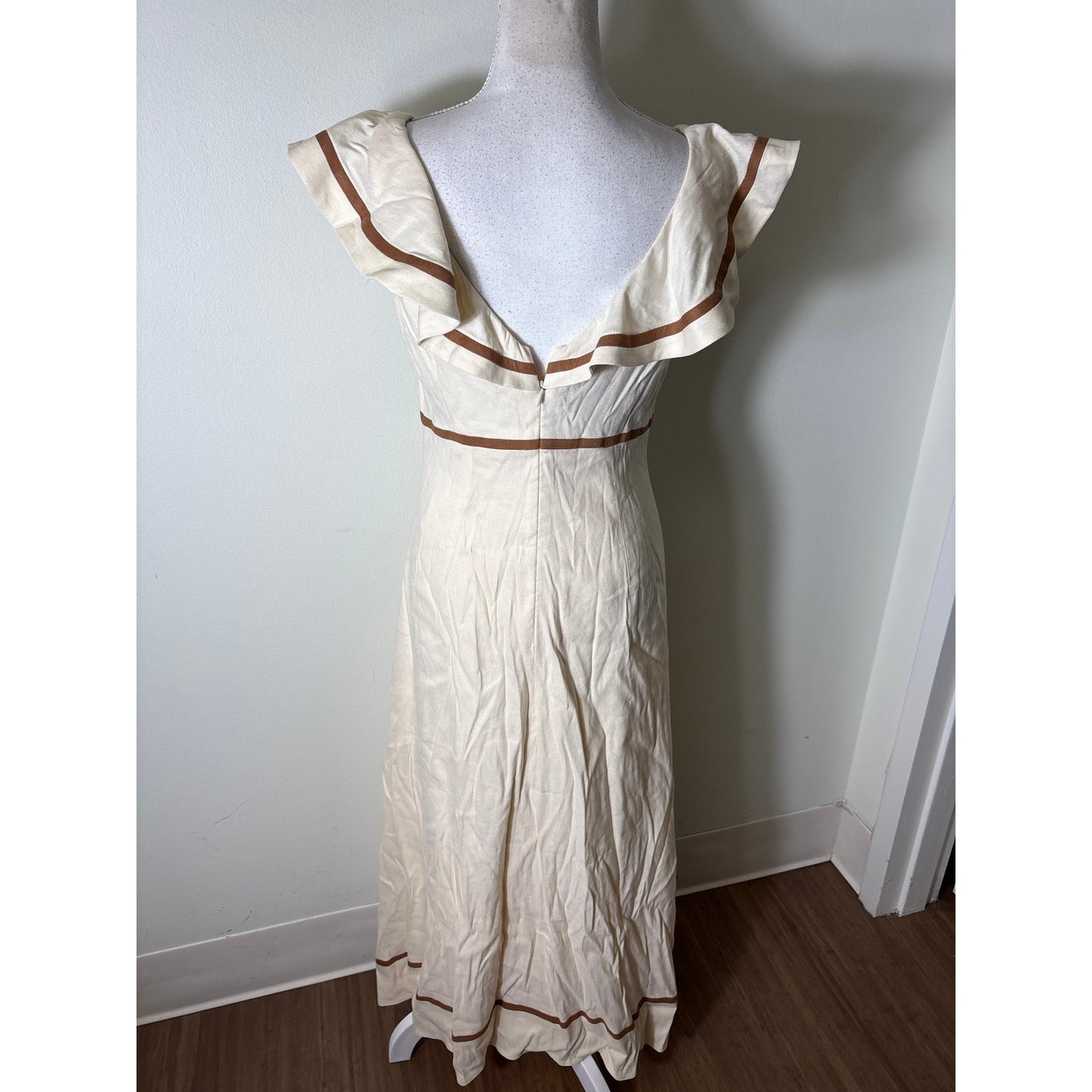 Antonio Melani Cream Keyhole Cutout Maxi Dress Sz 4