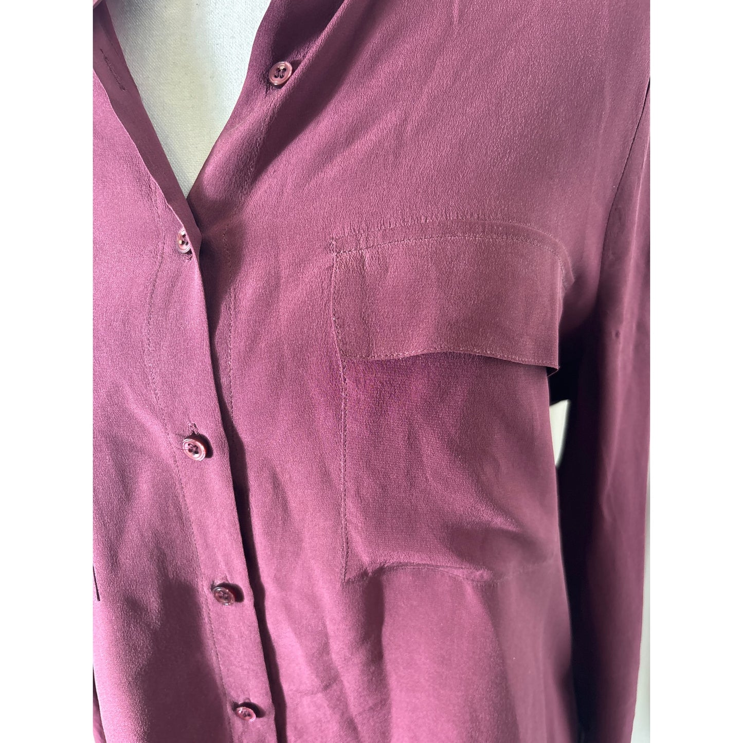 Equipment Femme Plum Long Sleeve Button Up Silk Shirt Sz M