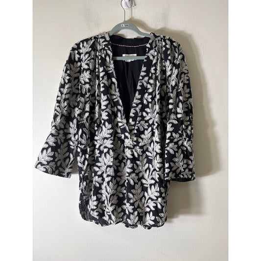 Anthropologie Black and White Leaf Stitched Tunic Top Sz L
