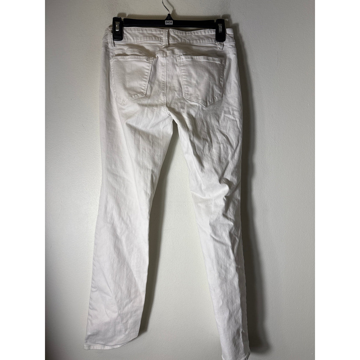 Ann Taylor Modern Fit off white jeans Sz 4 petite