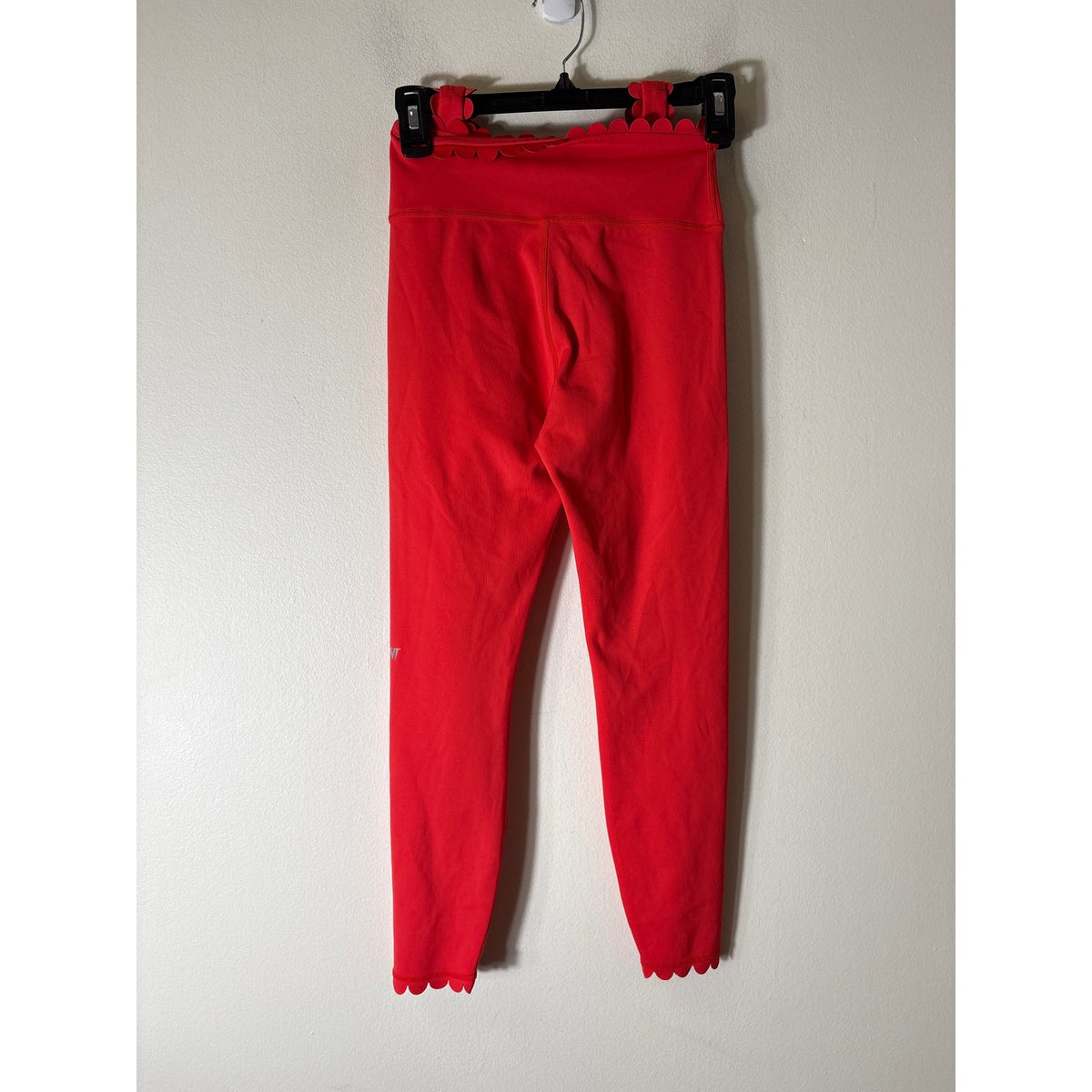 IVL Collective Red Scalloped Athletic Set Sz 4